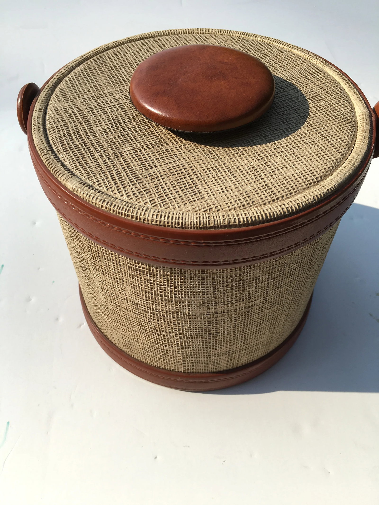 1990s Kraftware Modern-Style Ice Bucket - 4