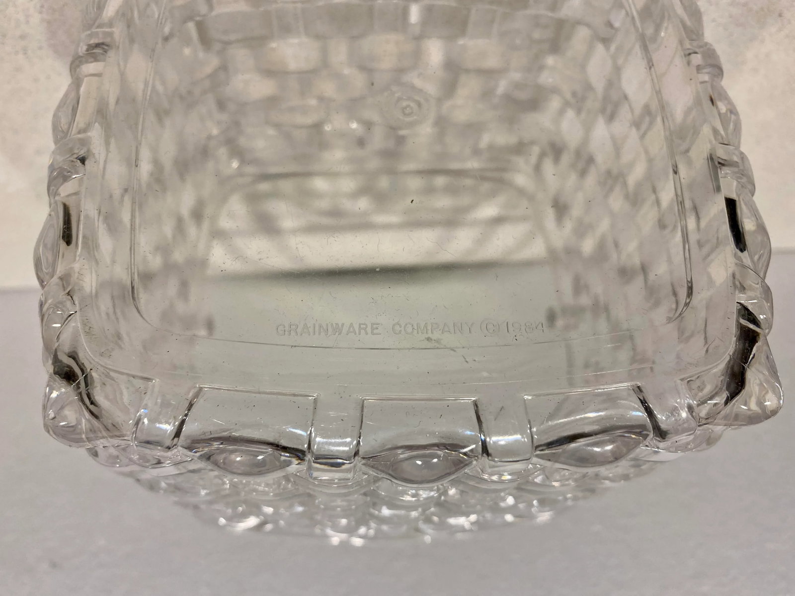 1980s Grainware Lucite Ice Bucket - 4