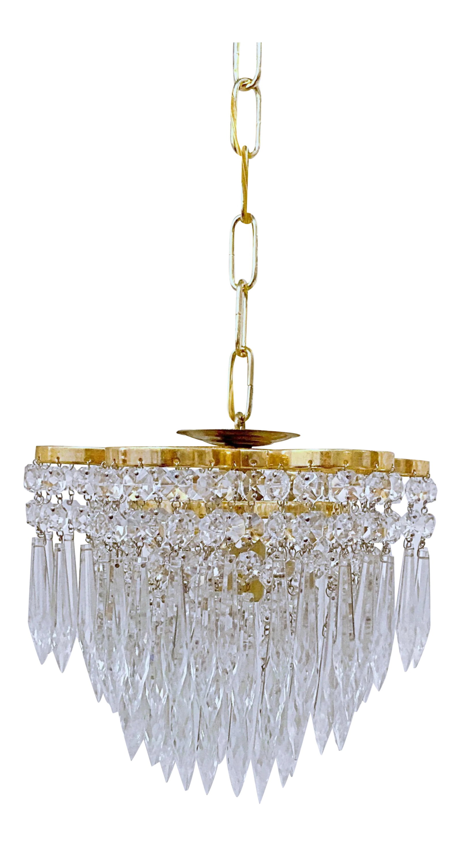 Mid-Century Italian Gold Frame Upside Down Layered Cake Chandelier: This is an Mid-Century Italian gold frame upside down layered cake chandelier with original patina, octagon bead chain and U-drop crystals. It has 1 Edison based socket that was rewired and it can