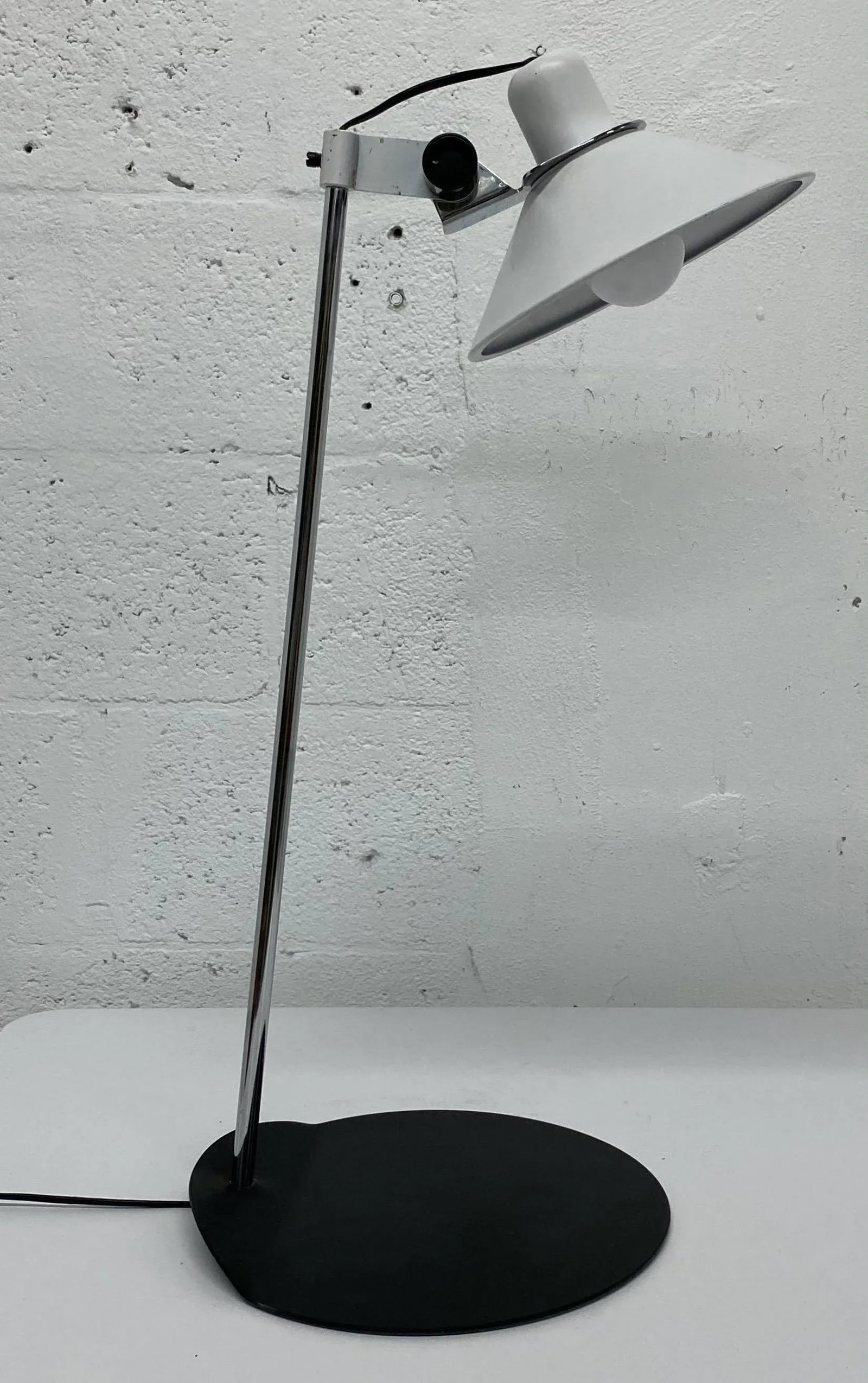 Black and White Postmodern Lamp - 10