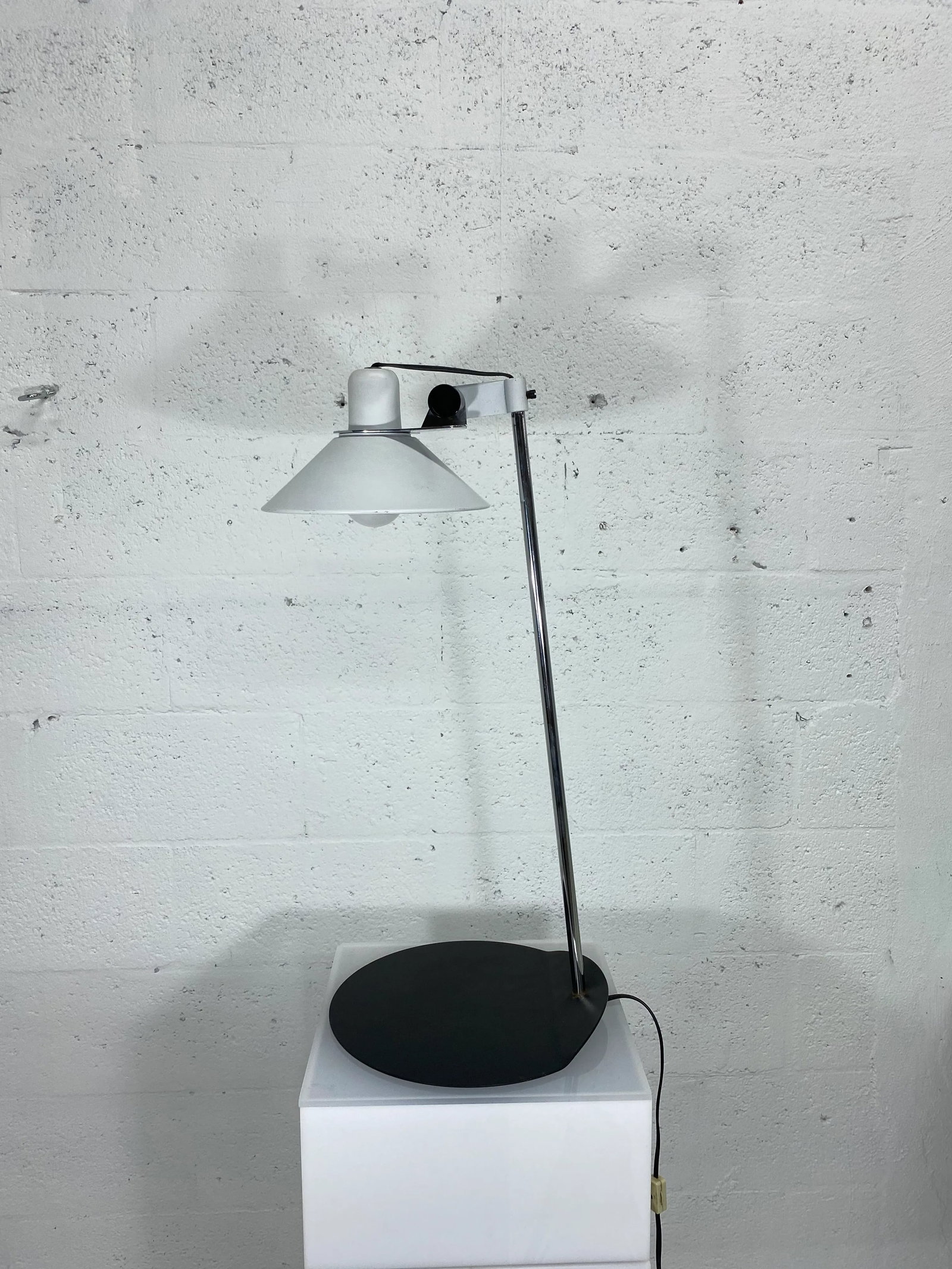 Black and White Postmodern Lamp - 5