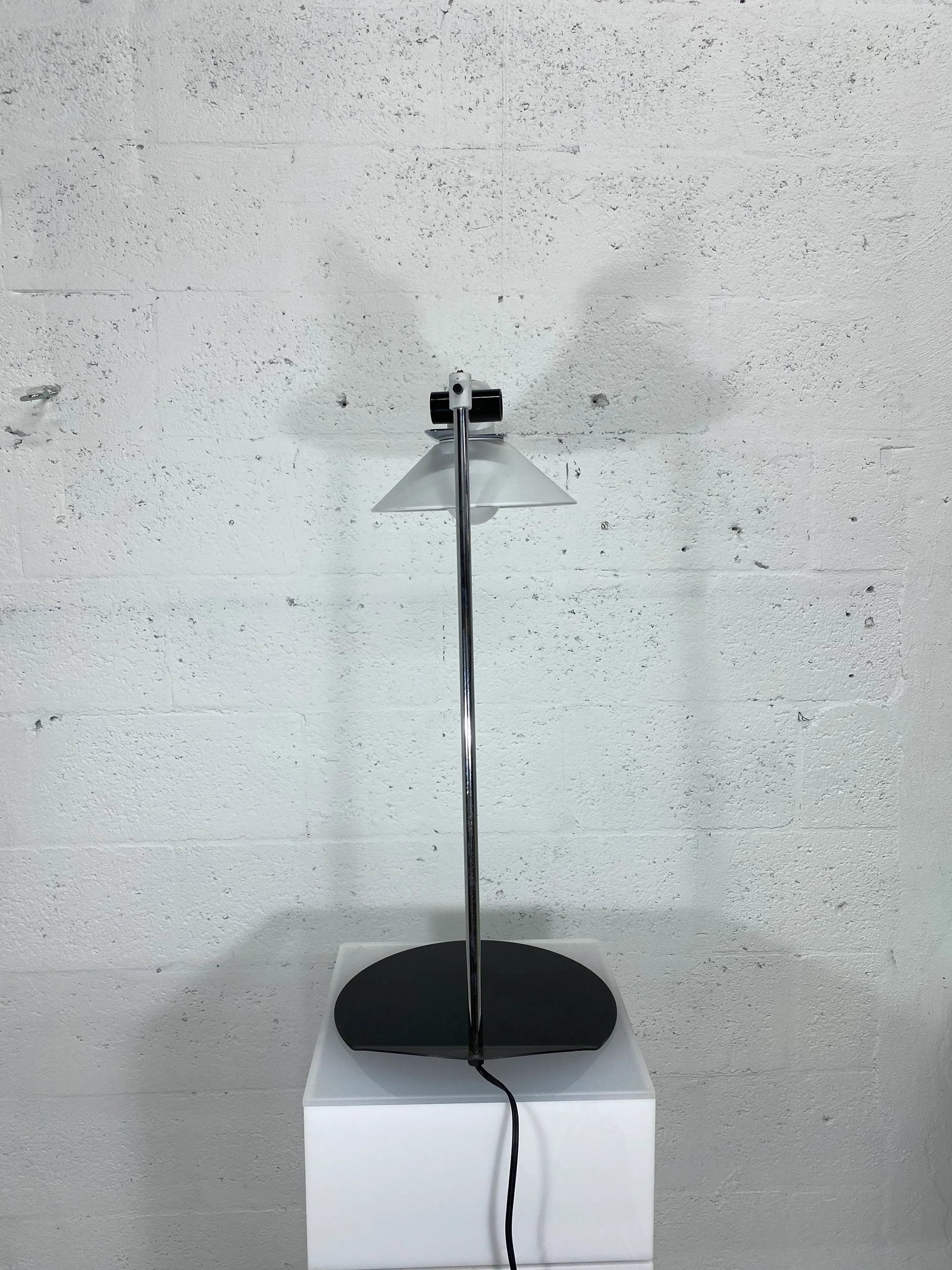Black and White Postmodern Lamp - 6