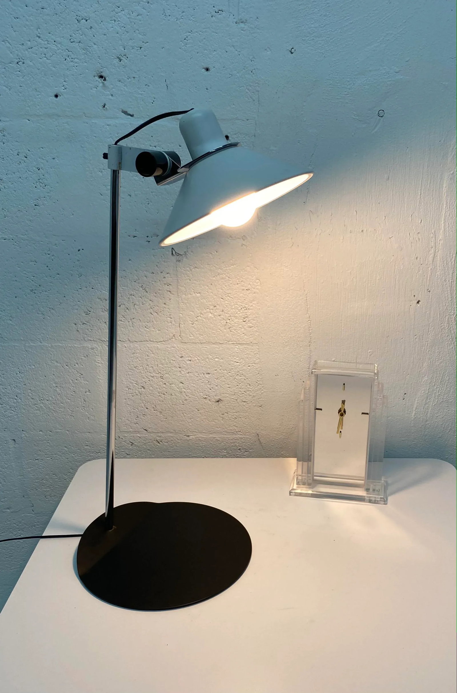 Black and White Postmodern Lamp - 7