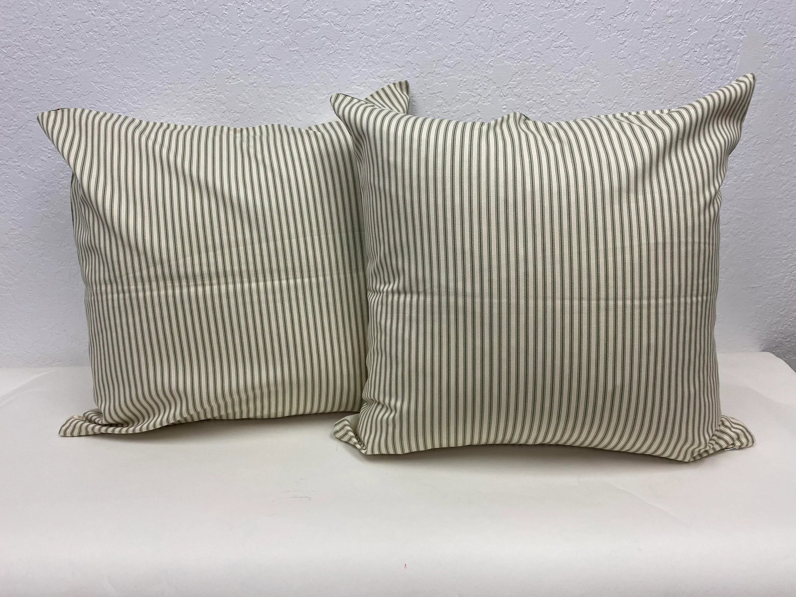 Pair of 22" Square Pillows With a Pink Hydrangea Floral Pattern - Made in Uk. - 6
