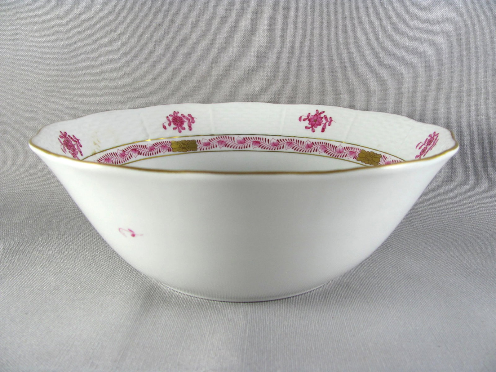 7-3/4" Herend Chinese Bouquet Raspberry Round Vegetable Serving Bowl - 3