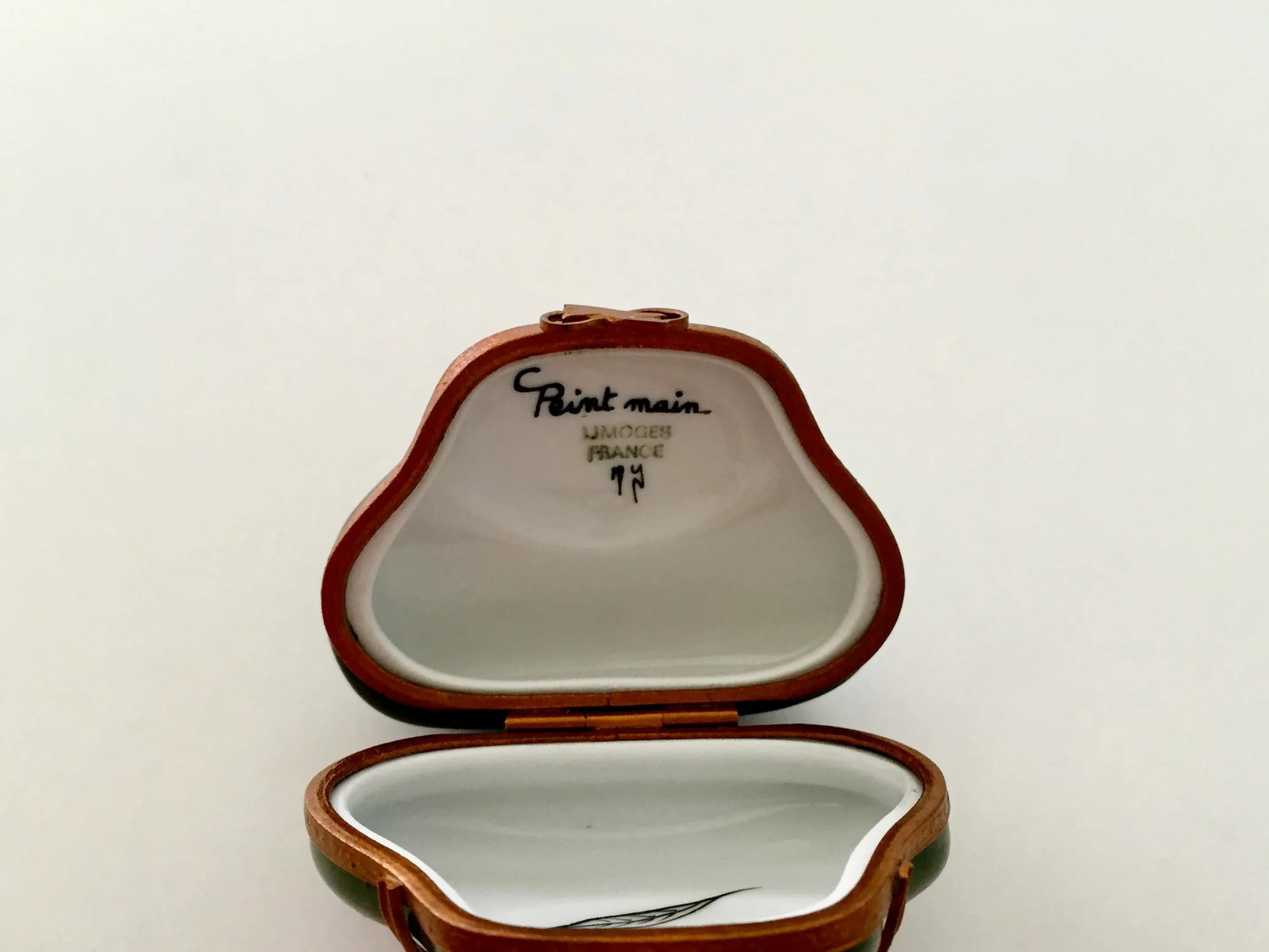 Limoges Hunter's Satchel Trinket Box - 6