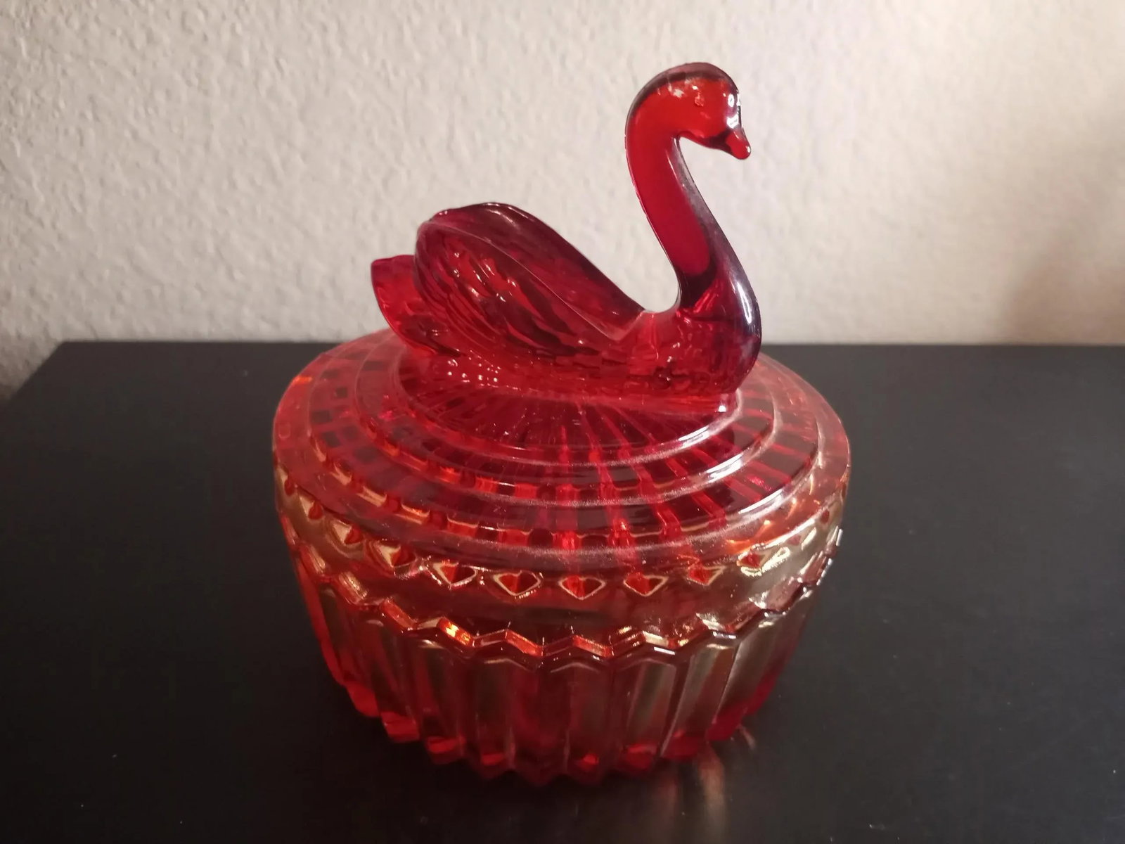 Vintage 1960s Jeannette Amberina Glass Swan Covered Dish - 6