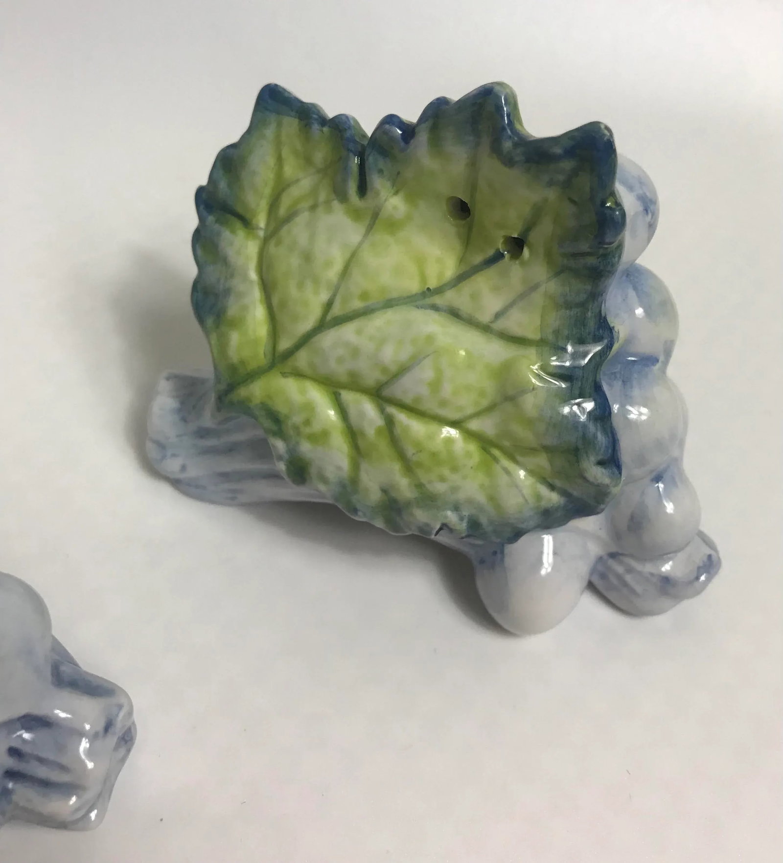 Vintage Fitz and Floyd Grapes Ceramic Salt and Pepper Shakers- a Pair - 3