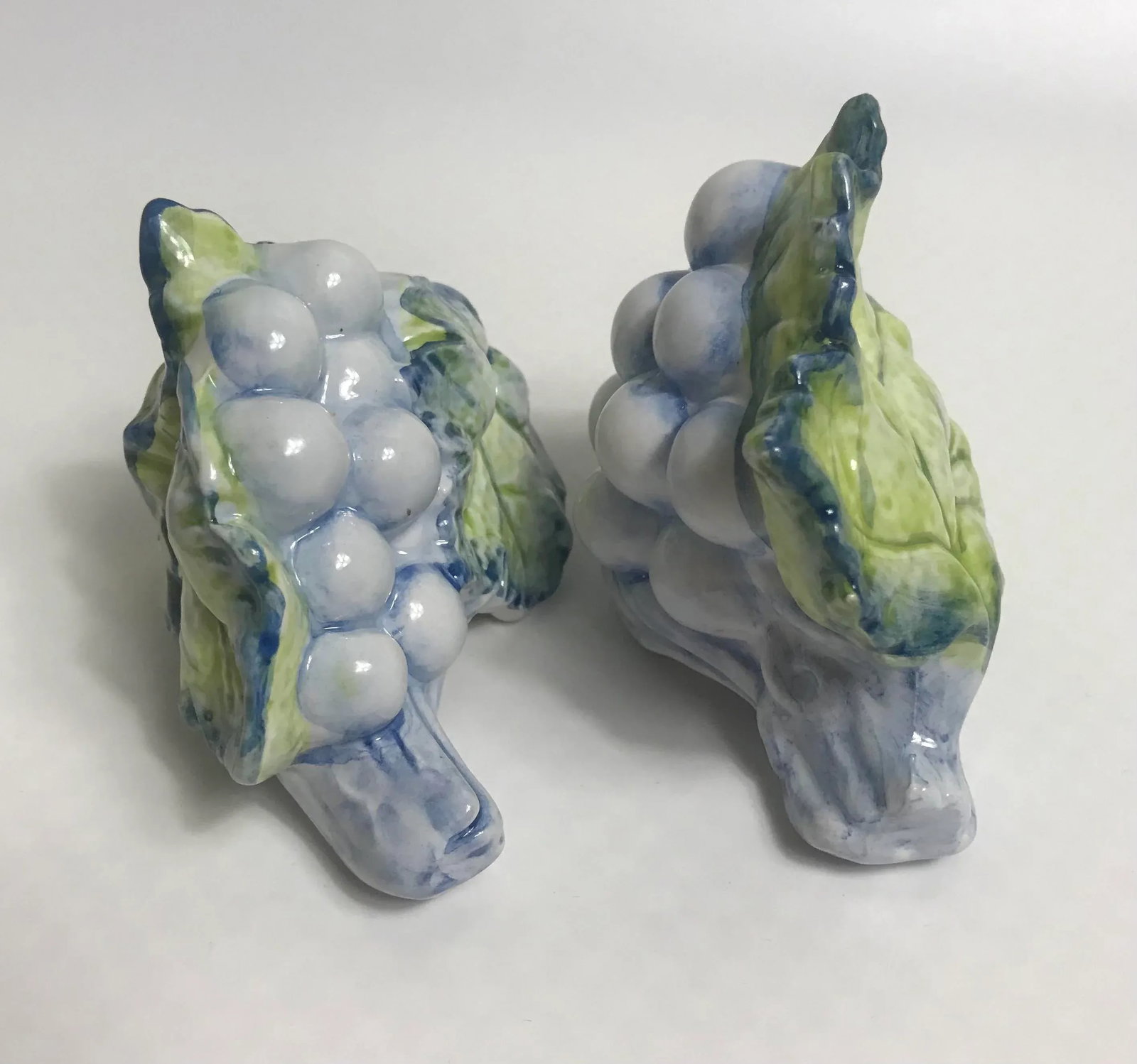 Vintage Fitz and Floyd Grapes Ceramic Salt and Pepper Shakers- a Pair - 6