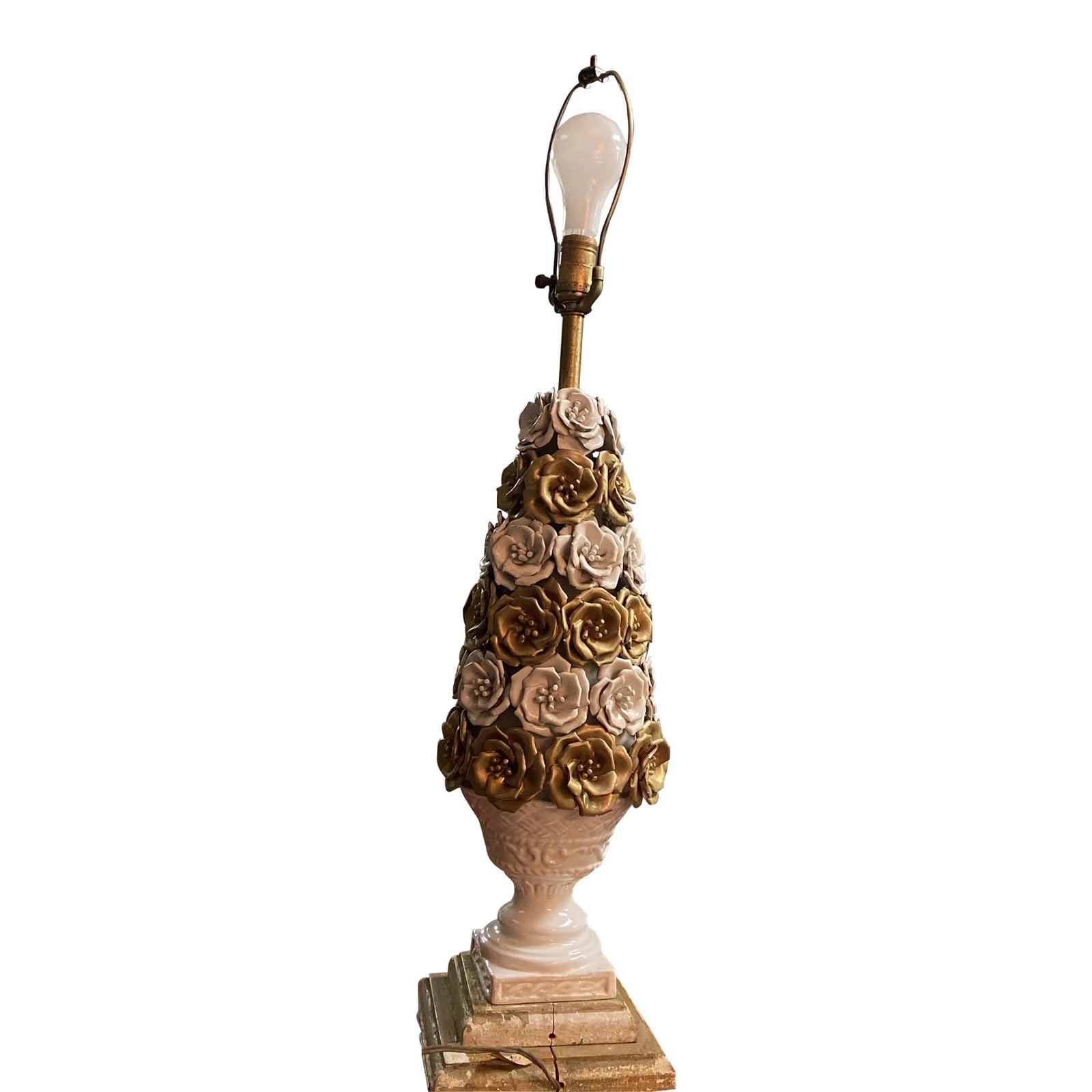 Vintage Capodimonte Porcelain Floral Table Lamp: Send stunning vintage mid century Capodimonte Italian porcelain lamp with gold and white roses on a white porcelain and gilt wood base (Shade not included, for display only) Condition: Alterations: