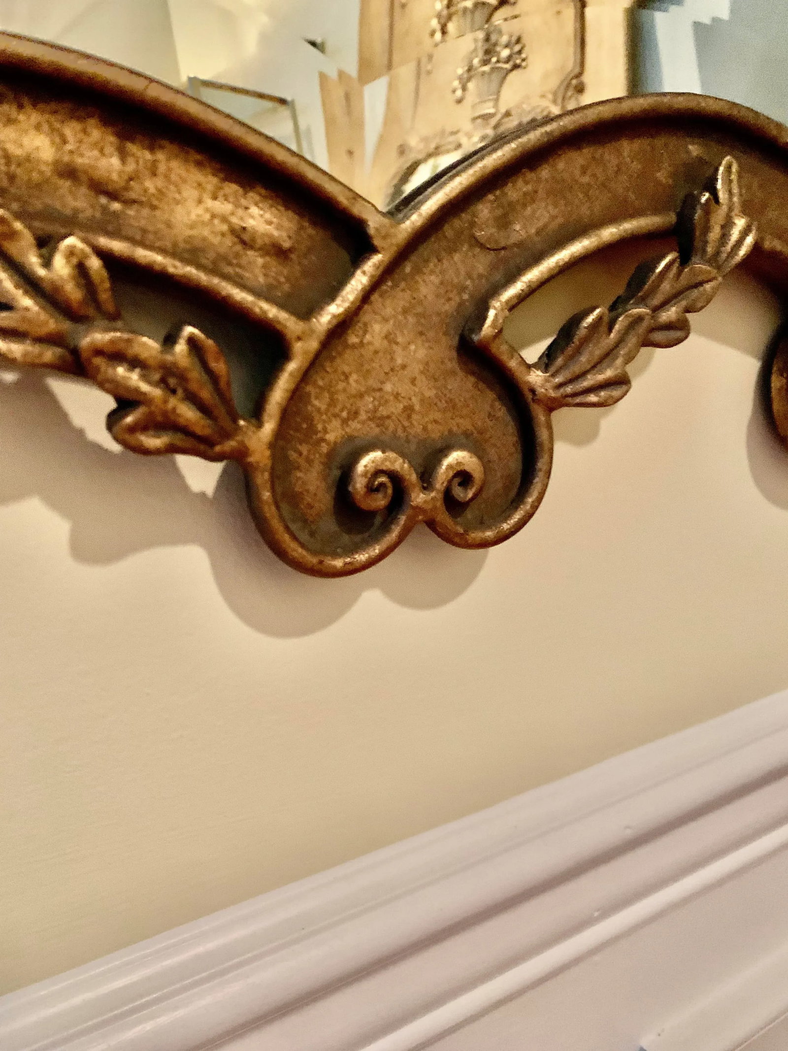 Vintage Gilt Mirror With Beveled Glass - 5