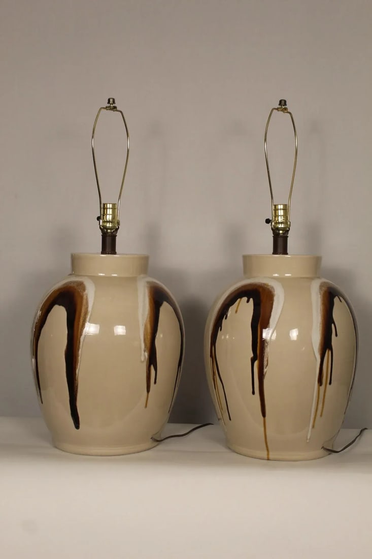 Mid 20th Century Large Scale Jane and Gordon Martz Style Lamps - a Pair - 5