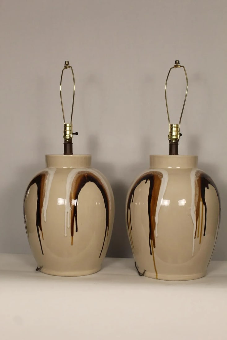 Mid 20th Century Large Scale Jane and Gordon Martz Style Lamps - a Pair - 7