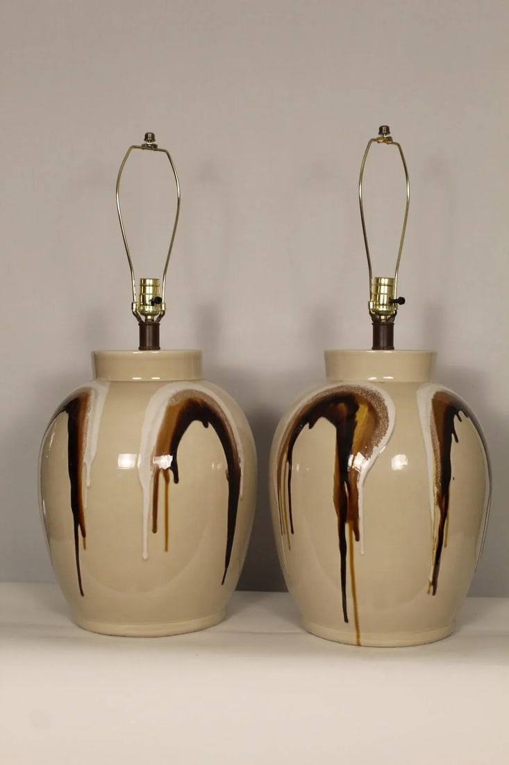 Mid 20th Century Large Scale Jane and Gordon Martz Style Lamps - a Pair - 9