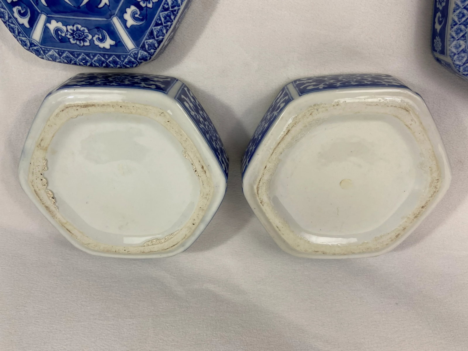 Vintage Blue and White Chinese Porcelain Boxes- a Pair - 6