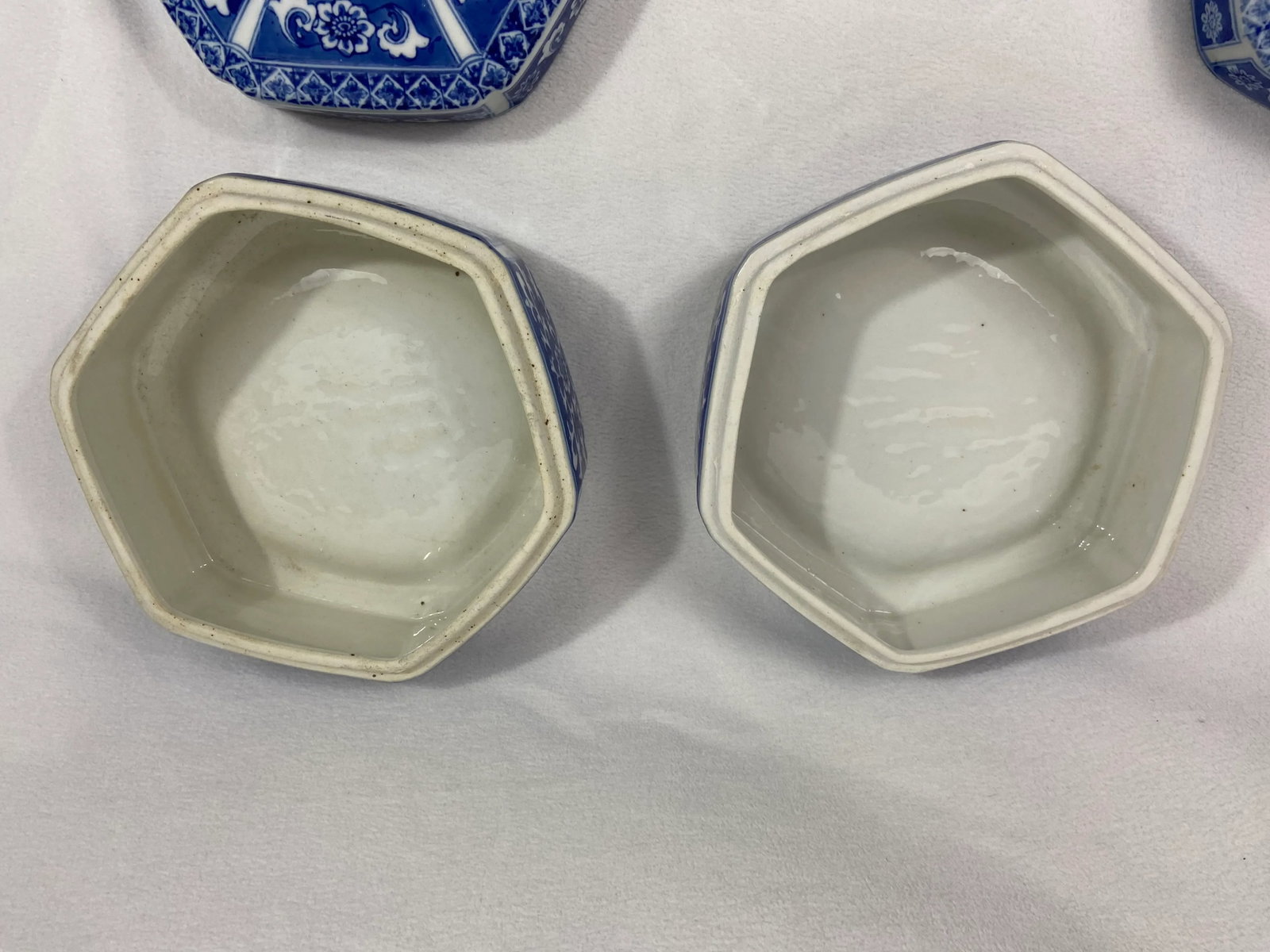 Vintage Blue and White Chinese Porcelain Boxes- a Pair - 8