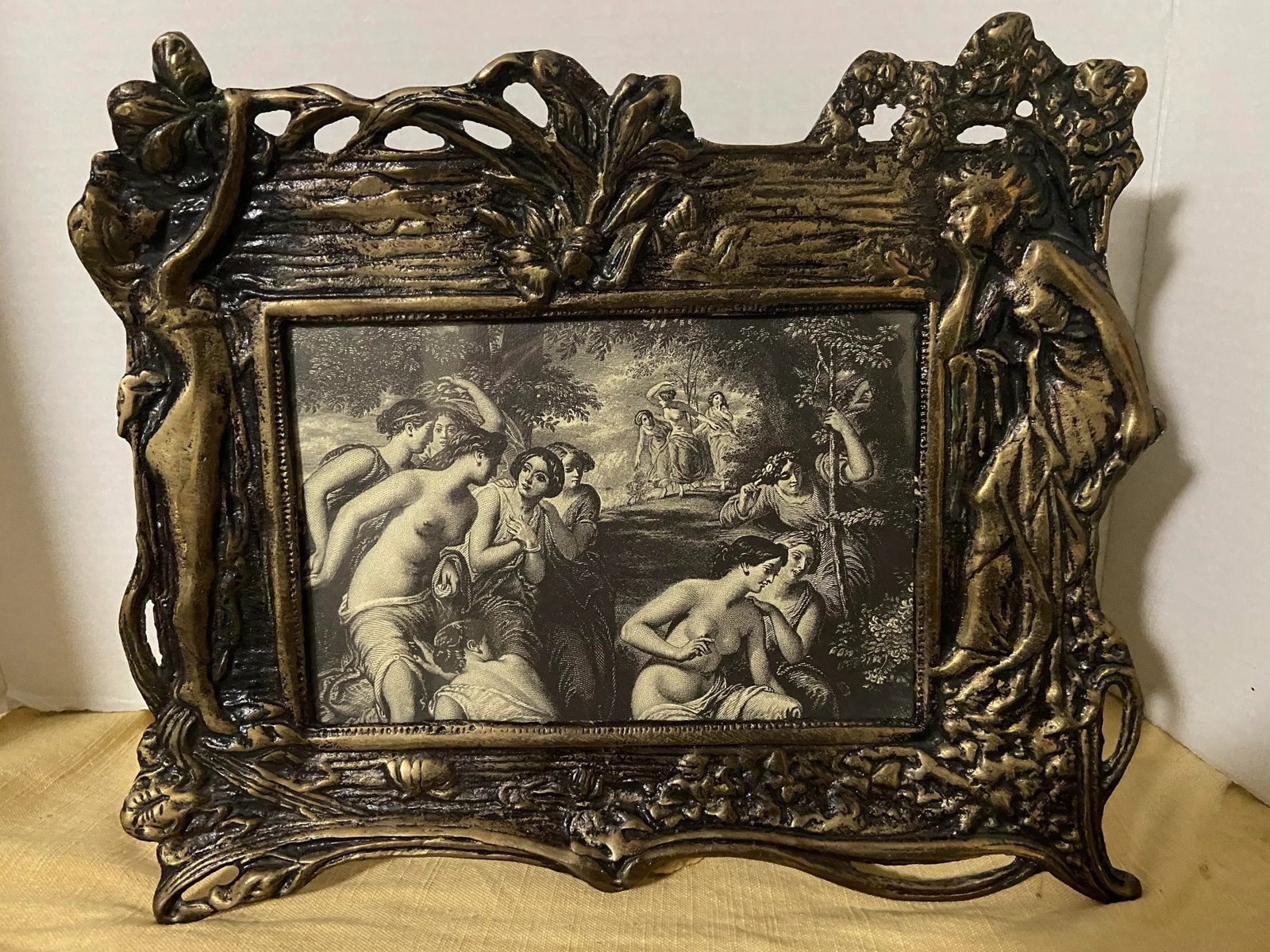 Mid 20th Century Art Deco Lady Brass Picture Frame - 12