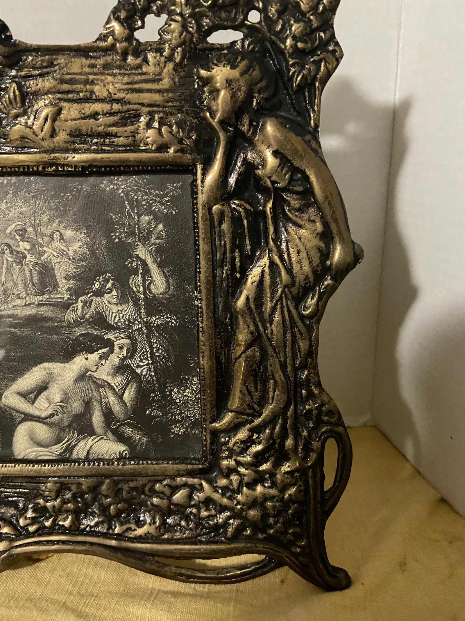 Mid 20th Century Art Deco Lady Brass Picture Frame - 8