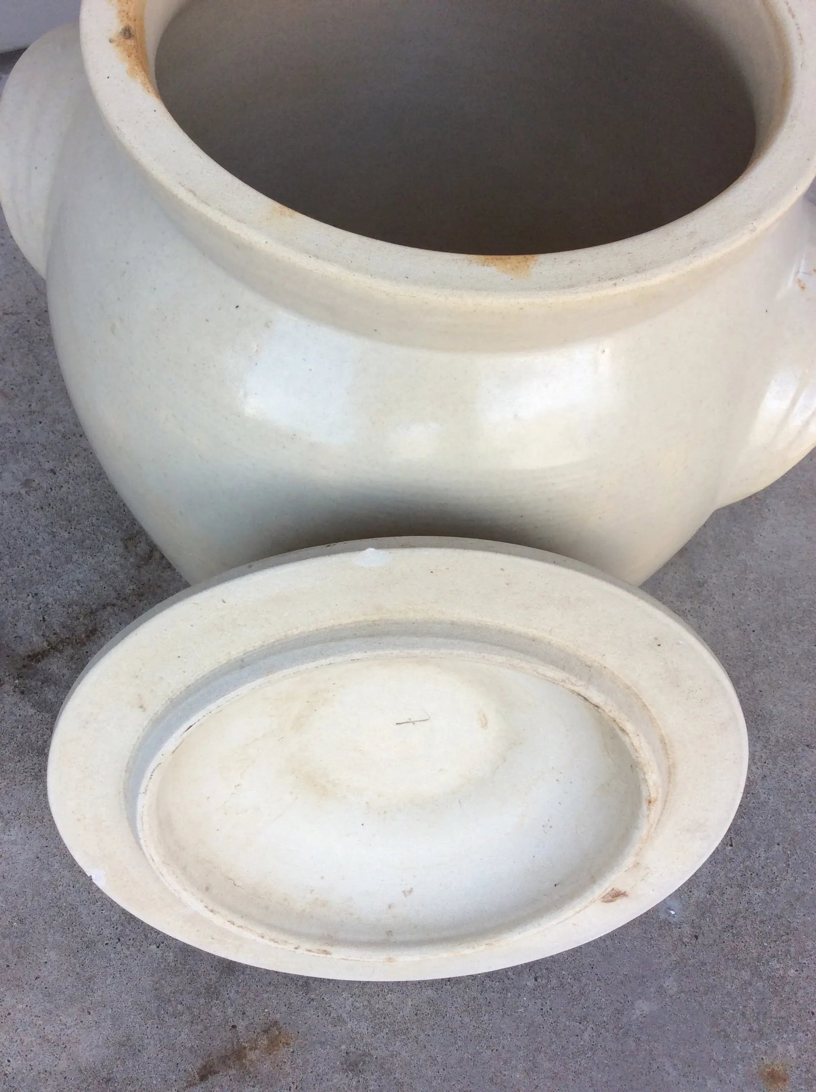 Early 20th Century French Confit Pot With Lid - 10