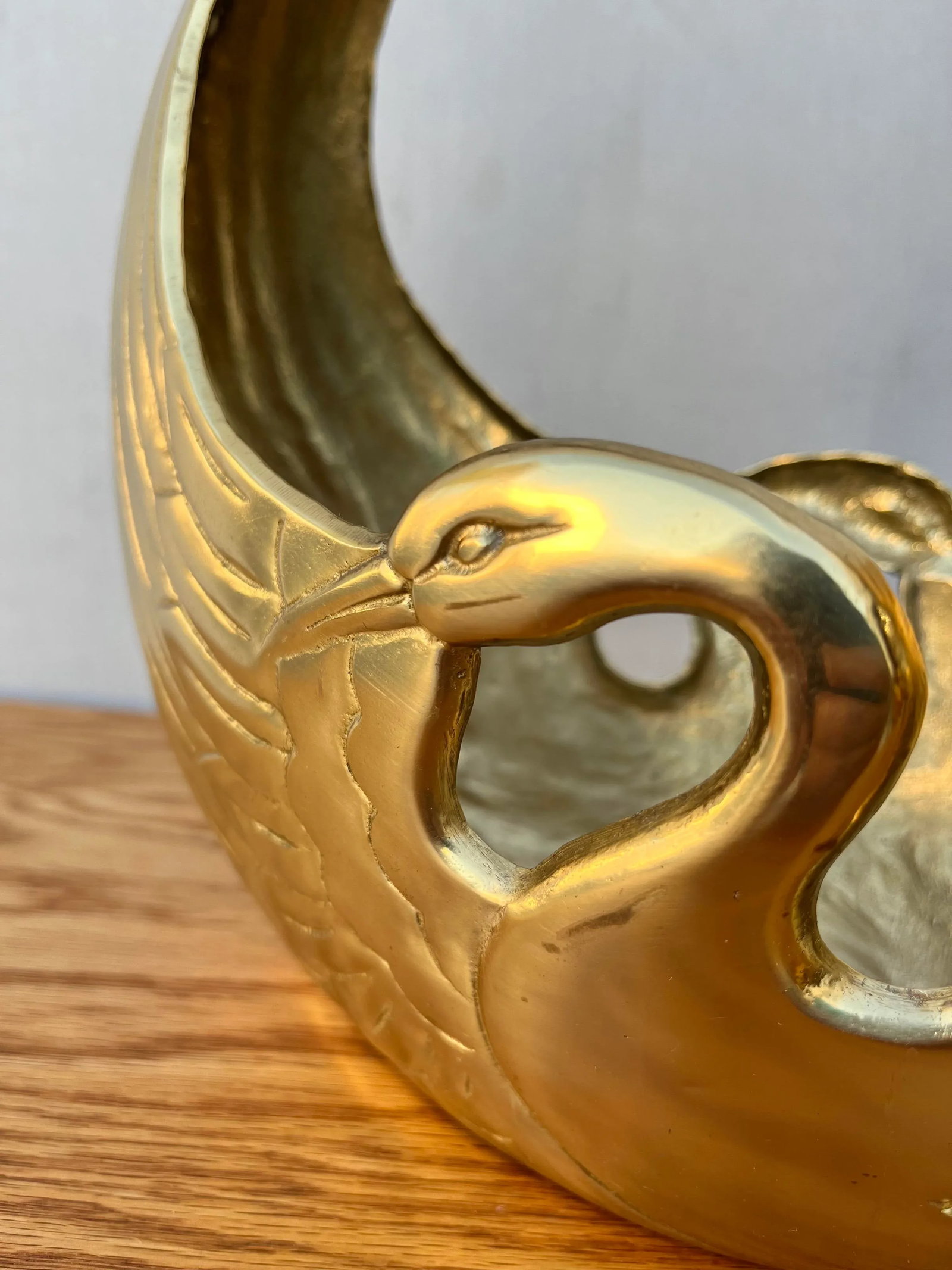 Vintage Hollywood Regency Brass Egret Basket /Centerpiece. - 8