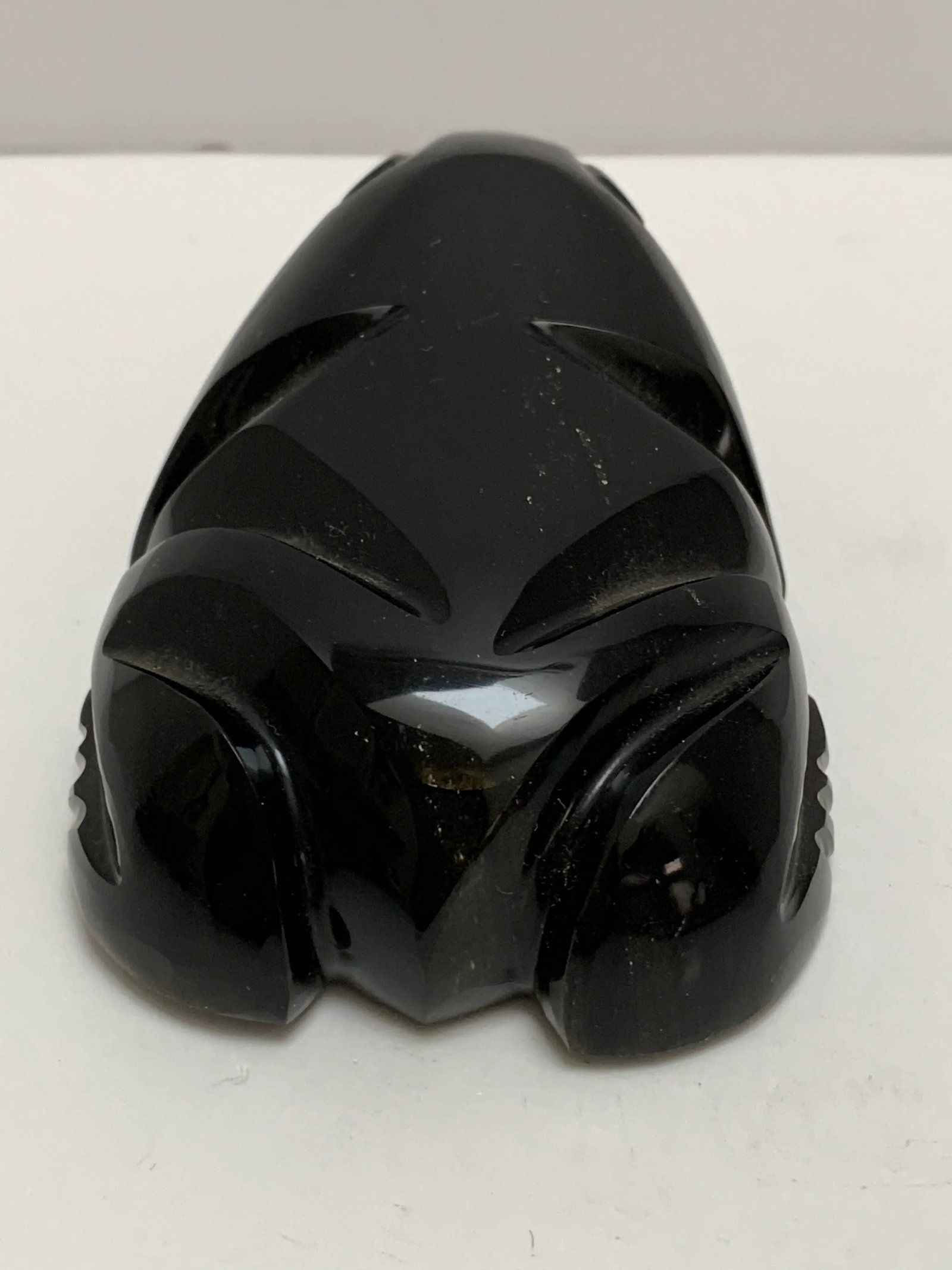 Vintage Carved Black Onyx or Obsidian Frog Paperweight - 6
