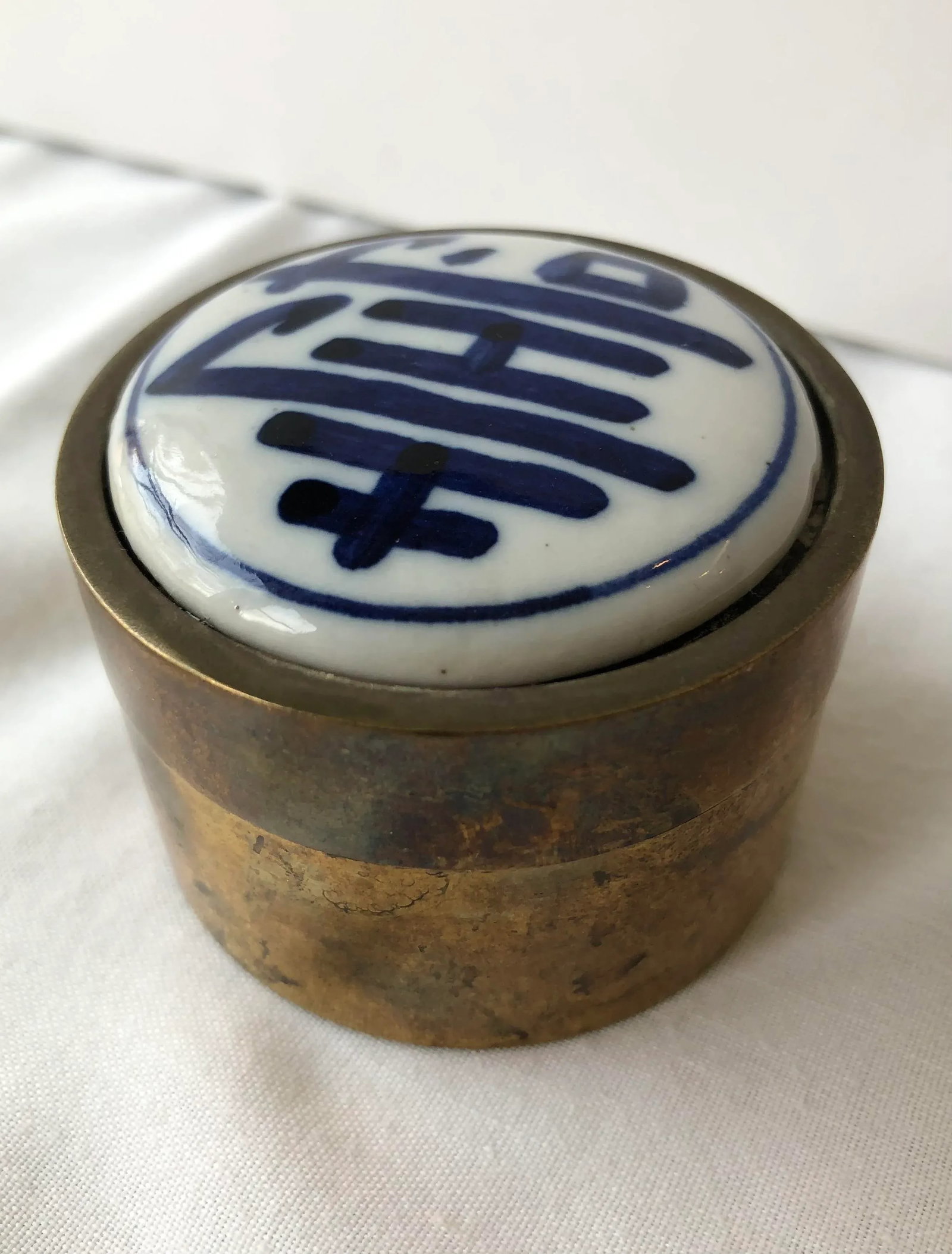 Mid 20th Century Porcelain and Brass Asian Trinket Box - 7