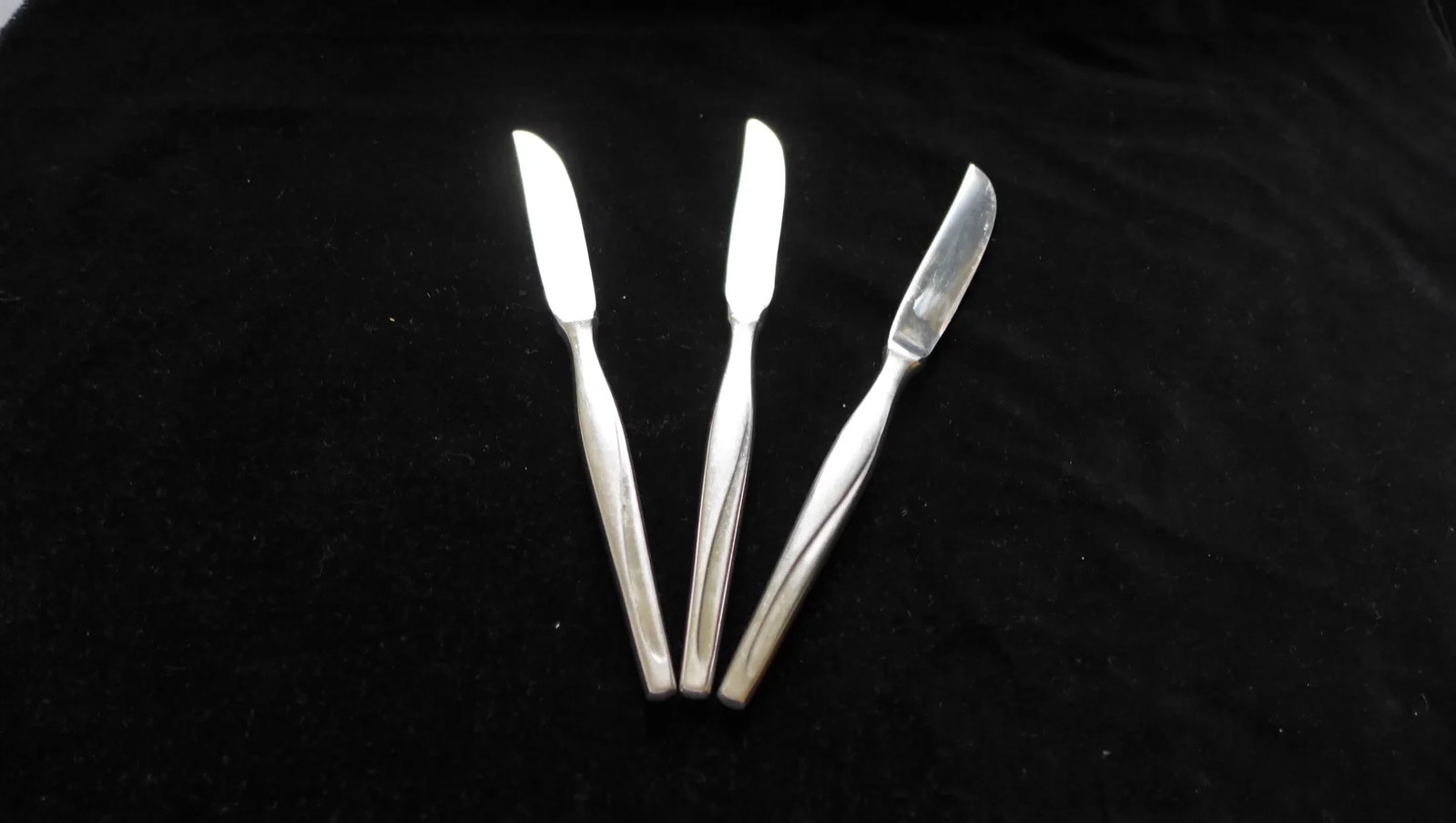 Roneusil Mid-Century Stainless Steel Knives - Set of 3 - 3