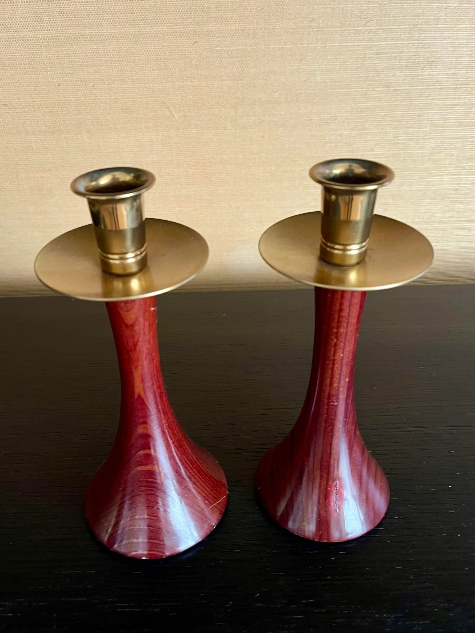 1960s Pair of Vintage Mid-Centry Redwood and Brass Candlesticks - 2