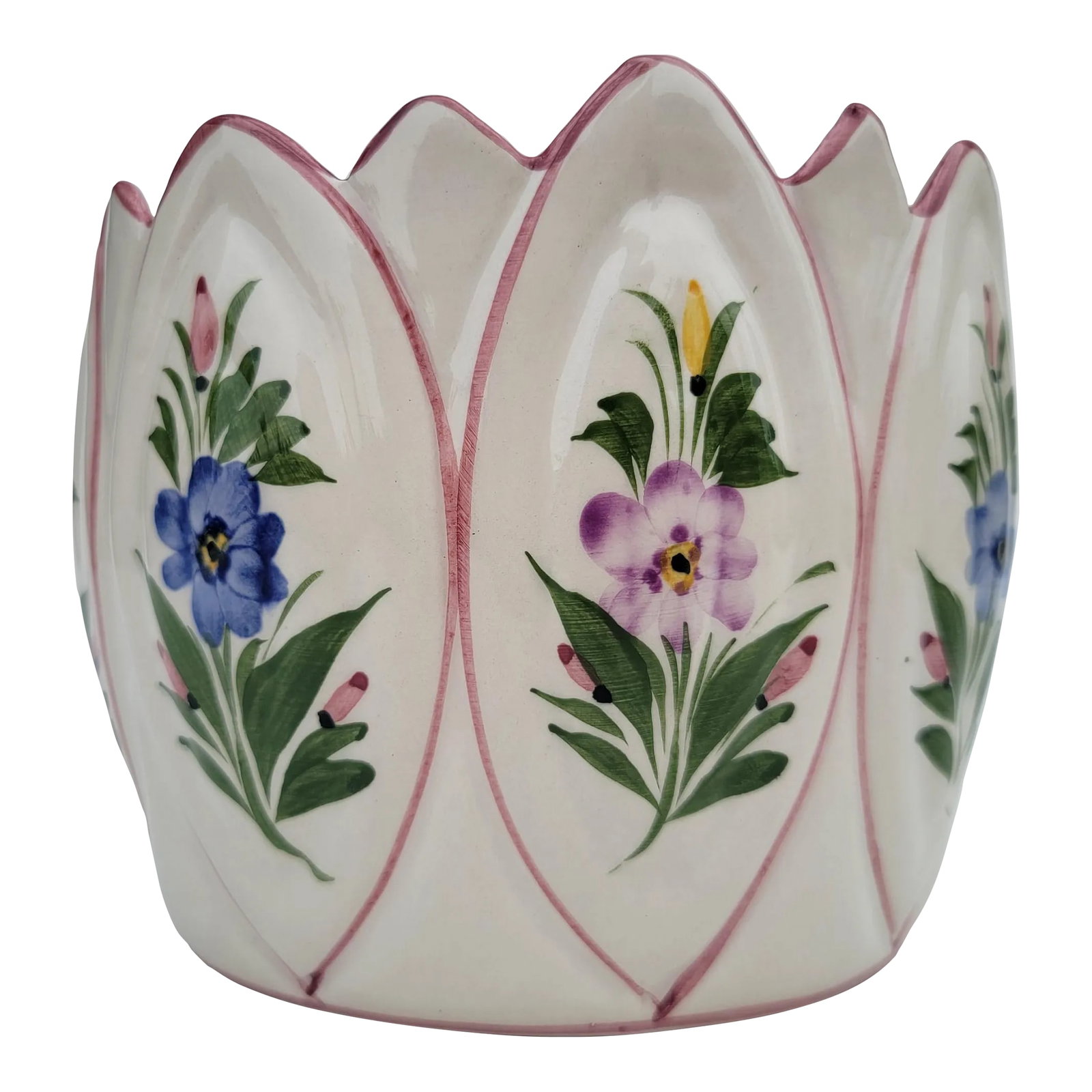 Handpainted #535 Floral Portuguese Pot: Vintage Portuguese Majolica Planter or Decorative Bowl marked RCCL #535 is handpainted with highly detailed pansies on a Mid Century piece with heavy shabby chic leanings. Condition: Alterations: