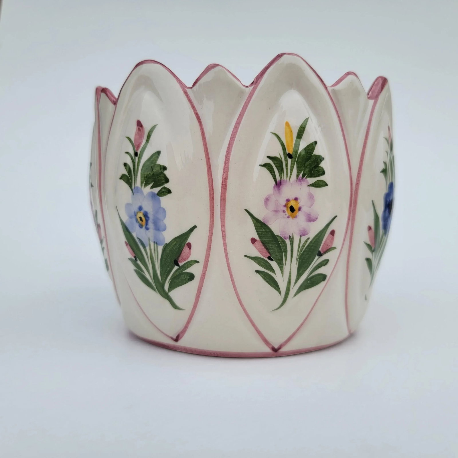 Handpainted #535 Floral Portuguese Pot - 2
