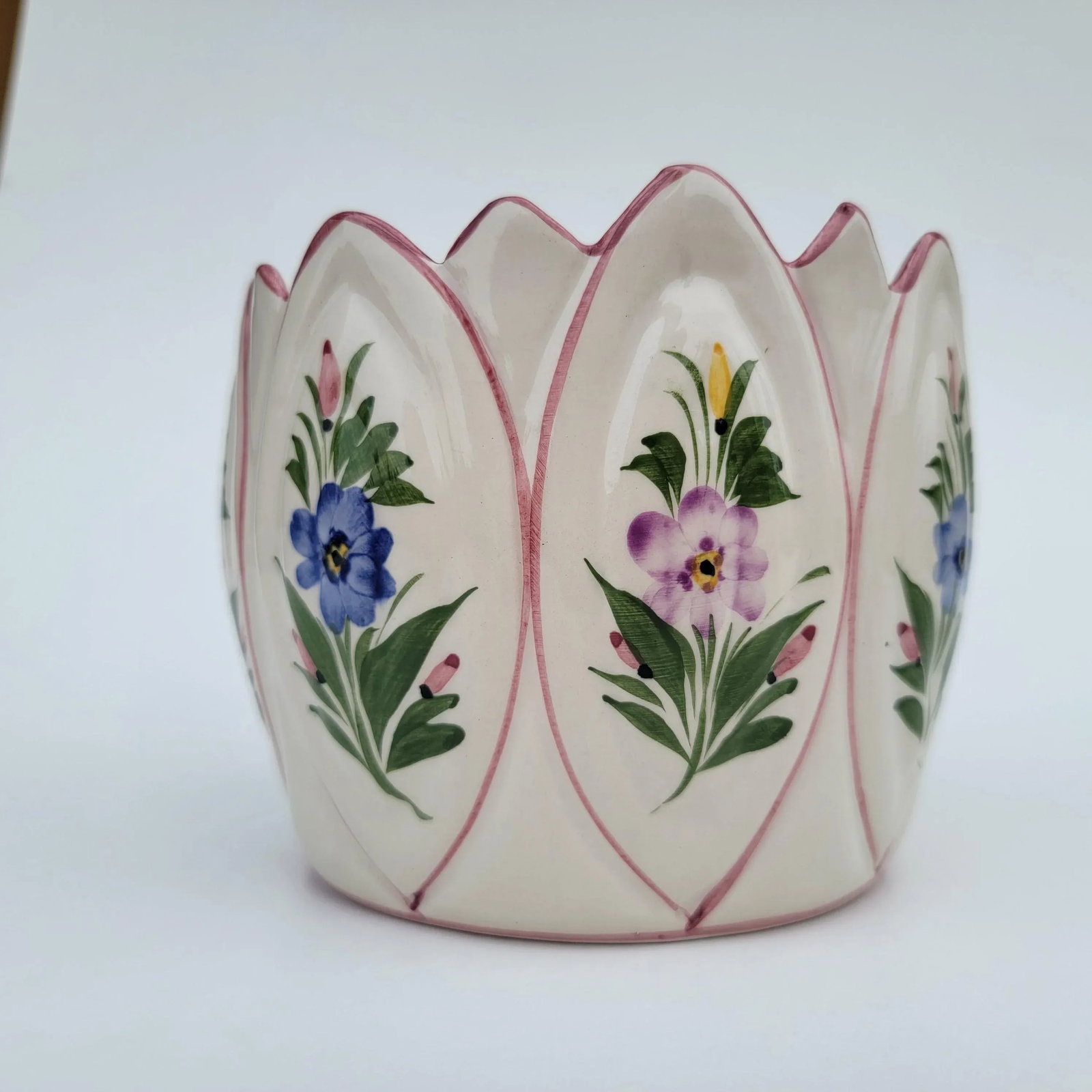 Handpainted #535 Floral Portuguese Pot - 6