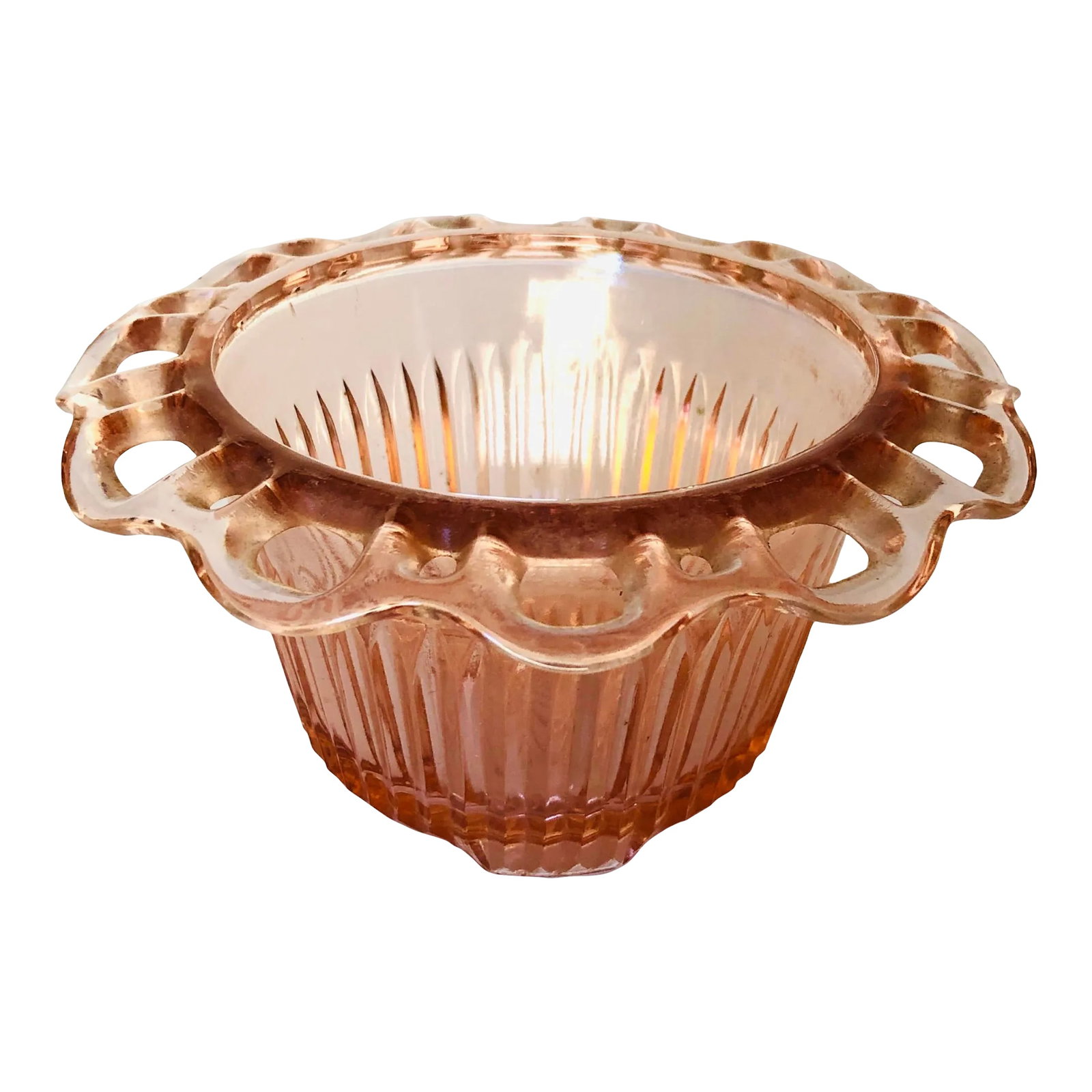 Vintage Pink Depression Glass Bowl: Vintage Pink Depression Glass Lace Edge Bowl 7"W X 4"H , No makers mark in excellent condition. Condition: Alterations: Original Condition Unaltered Imperfections: Some Imperfections Condition Notes: