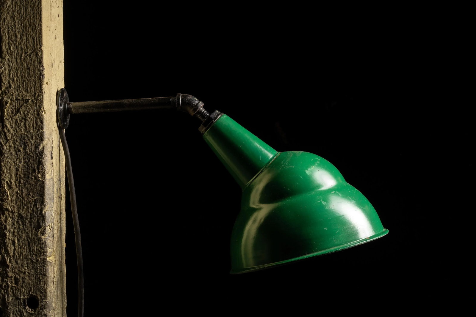 Vintage 1930s Industrial Lamp in Green - 3