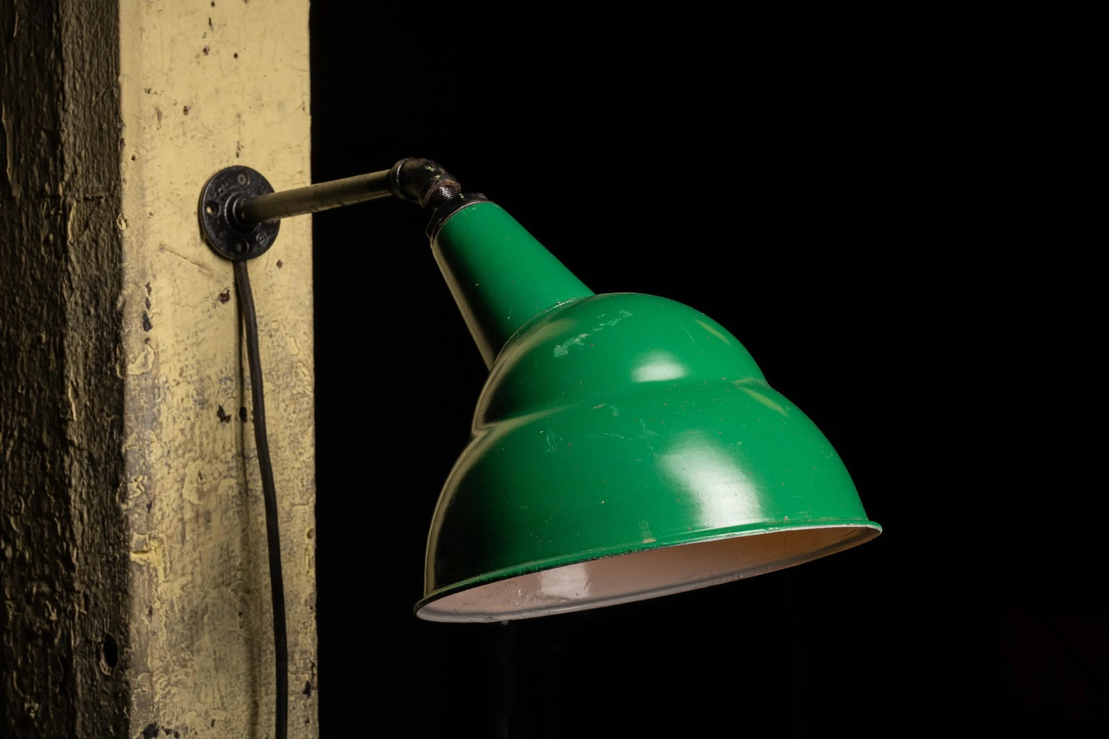 Vintage 1930s Industrial Lamp in Green - 6