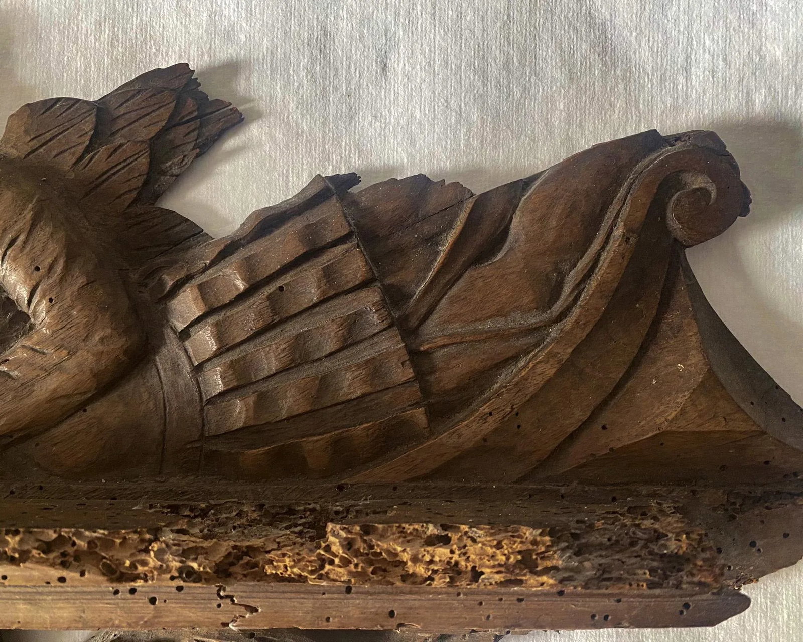 18th Century French Carved Wood Angel and Cherub Architectural Salvage Wall Hanging - 6