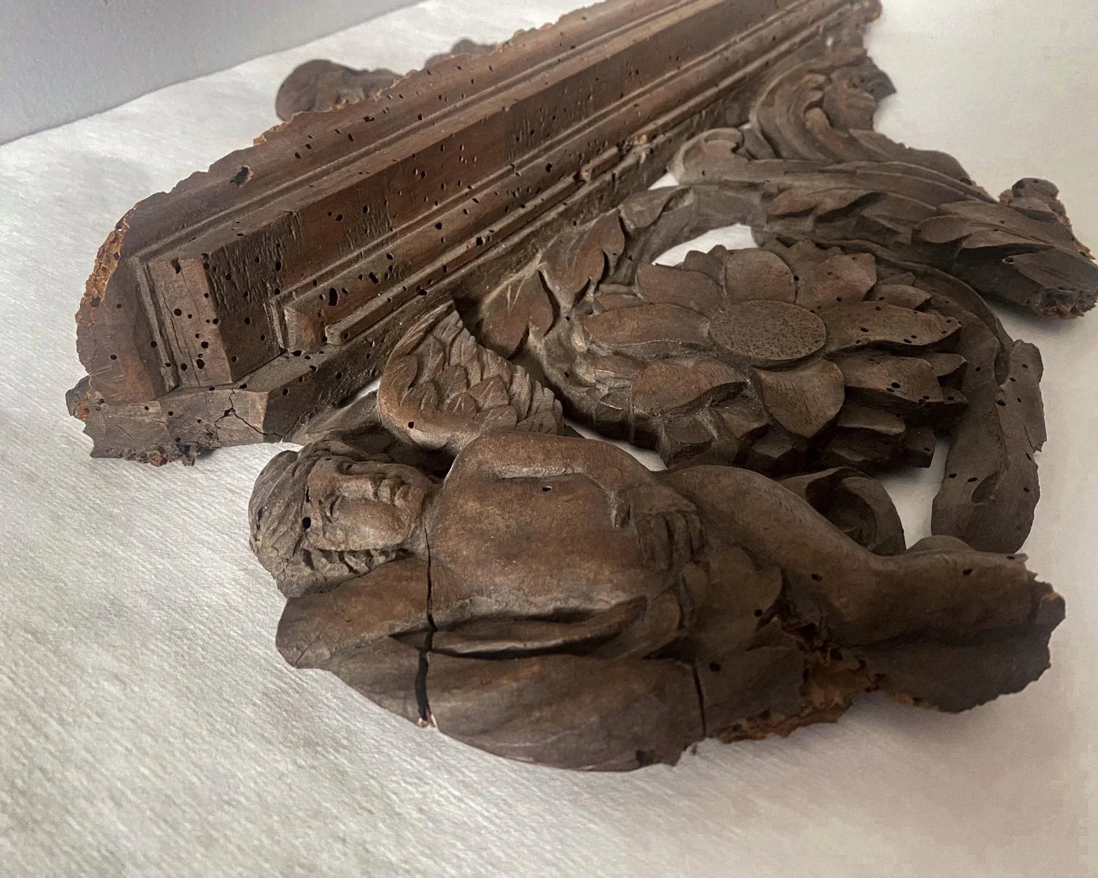 18th Century French Carved Wood Angel and Cherub Architectural Salvage Wall Hanging - 7