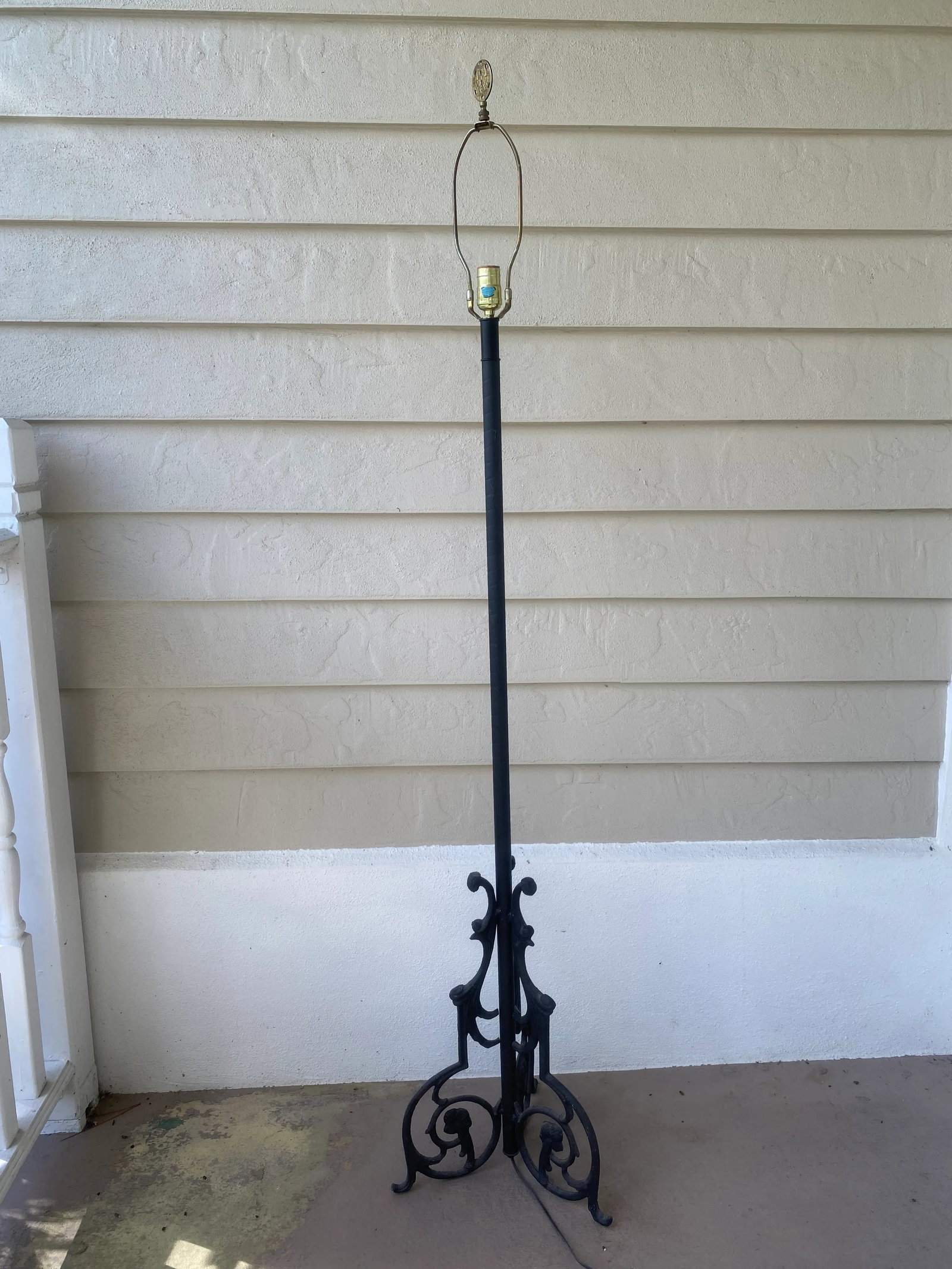 Mid-Century Hollywood Regency Spanish Mediterranean Norman Perry Wrought Iron Floor Lamp - 11