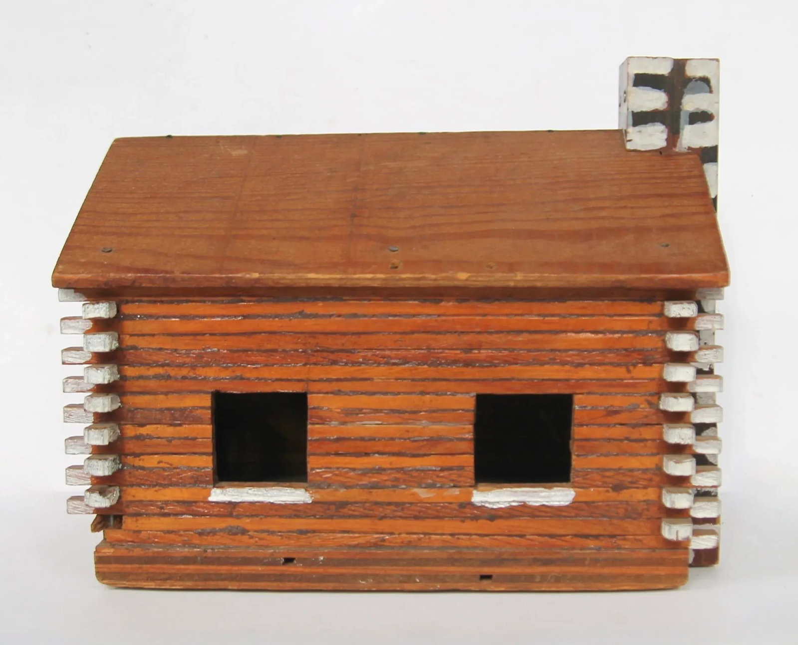 Vintage Log Cabin Model - 4