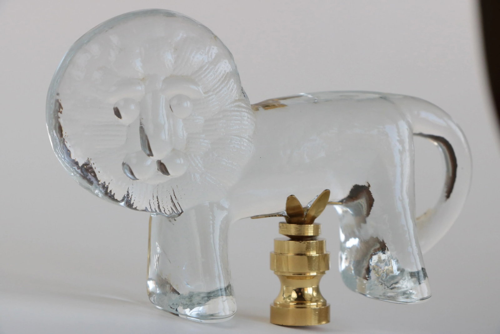 Kosta Boda Bertil Vallien Glass Lion Lamp Finial - 6
