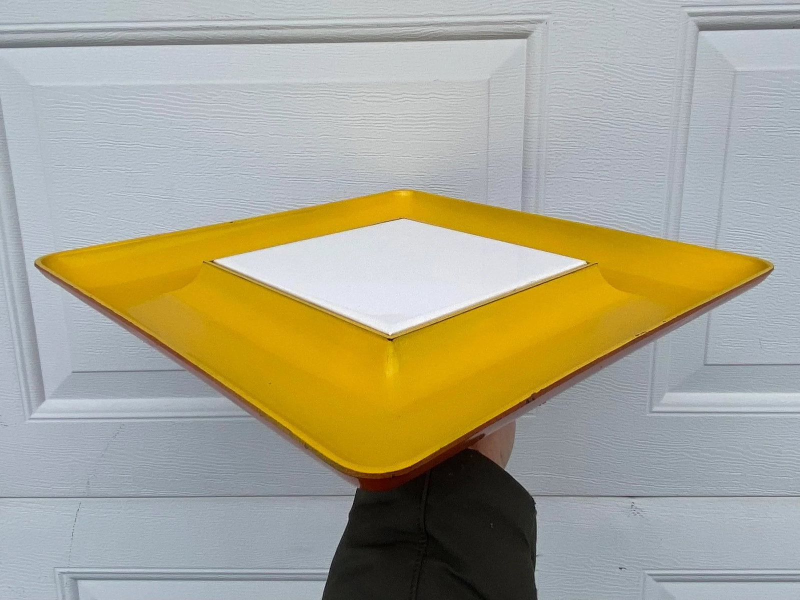 Mid 20th Century Georges Briard Yellow Lacquer Cheese and Cracker Tray - 2