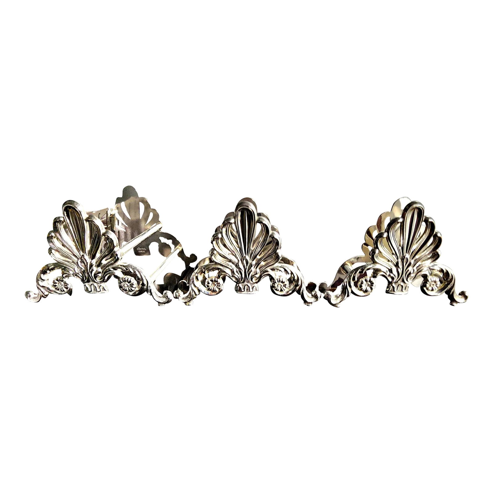 Vintage Leonard Italian Fine Silver Plate Napkin Holders - Set of 3: Vintage Leonard Italian Fine Silver Plate Napkin Holders - Set of 3. Made in Italy Maker Mark Inside Plate Italian Tableware: Excellent Quality Excellent Condition Dimensions: 3 3/4" Height x 5 1/4" L