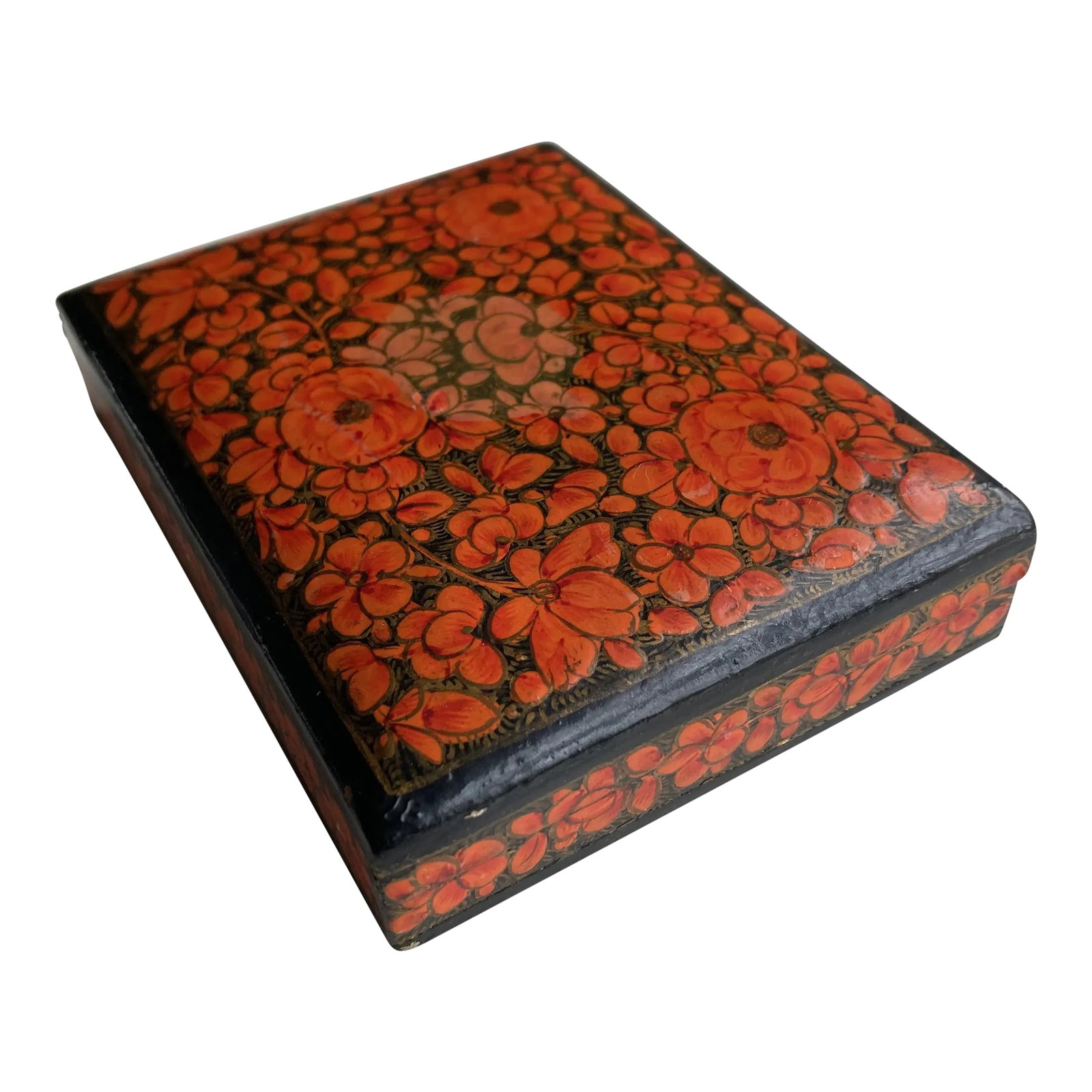 Vintage Kashmir Floral Design Paper Mache Lacquer Trinket Box: Vintage Floral Design Lacquer , Paper Mache Trinket Box 4"L X 3"D X .80"H Makers mark reads "guaranteed hand made kashmir " In very good condition. Condition: Alterations: Original Condition Unaltered