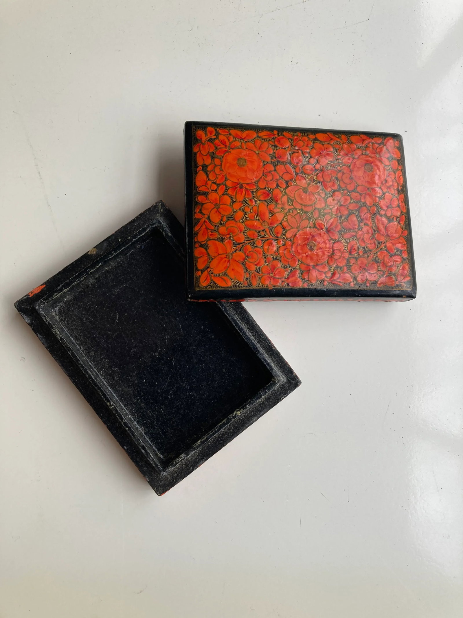 Vintage Kashmir Floral Design Paper Mache Lacquer Trinket Box - 5