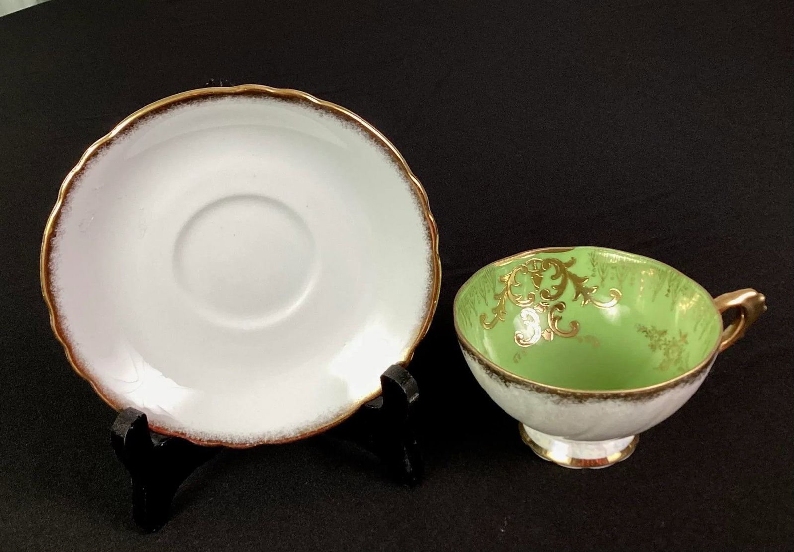 1940s Paragon-English Fine Bone China Teacup and Saucer Set- 2 Pieces - 2