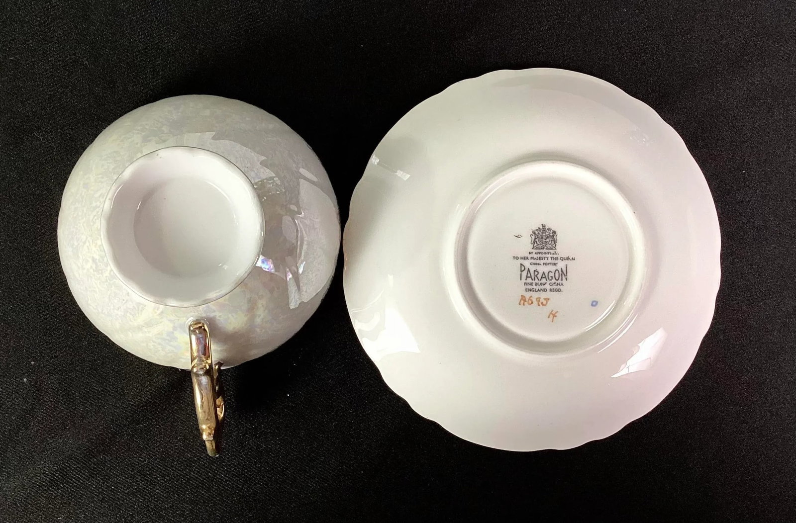 1940s Paragon-English Fine Bone China Teacup and Saucer Set- 2 Pieces - 4
