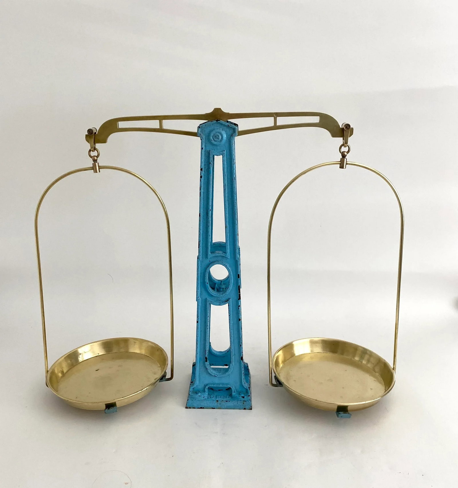 Vintage French Eiffel Tower Balance Scale - 9