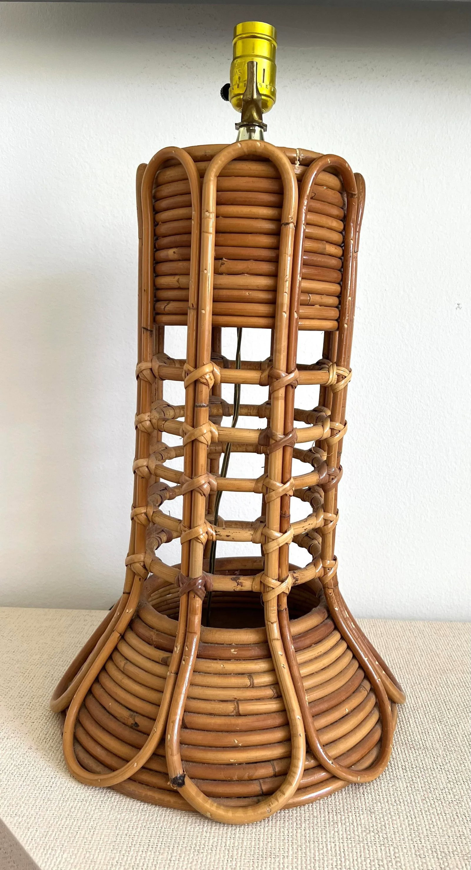 Vintage Stacked Rattan Table Lamp - 2