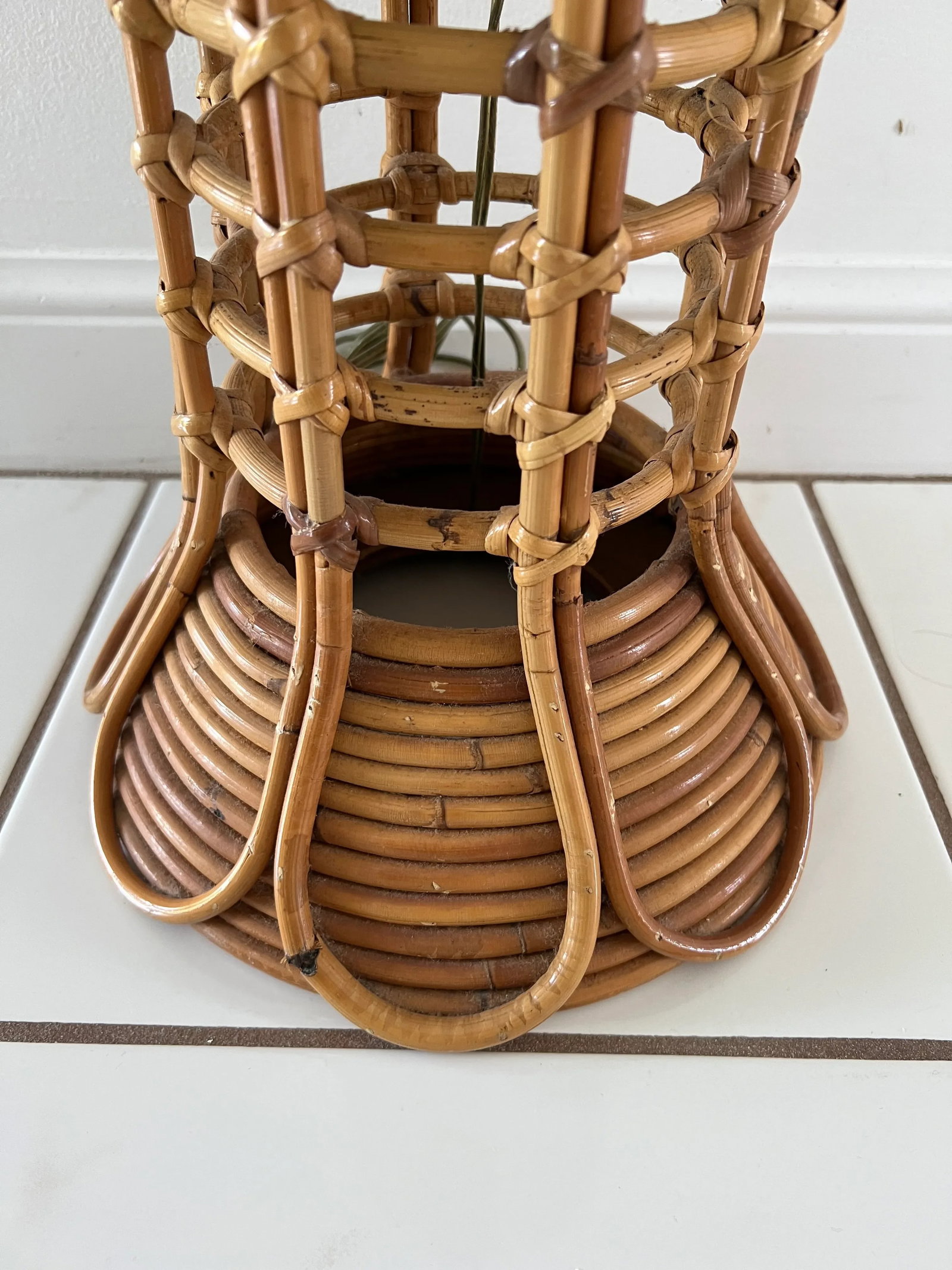 Vintage Stacked Rattan Table Lamp - 6