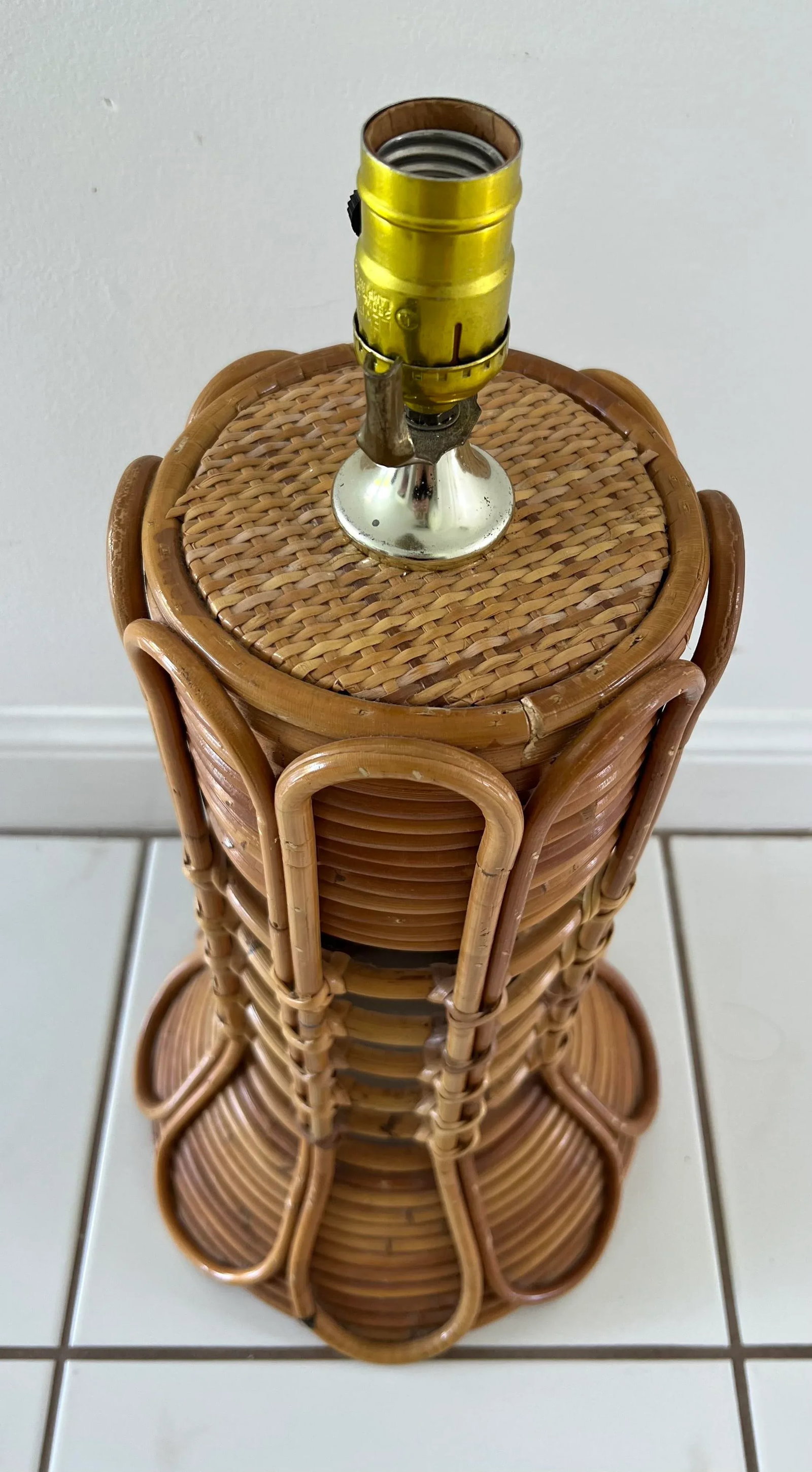 Vintage Stacked Rattan Table Lamp - 7