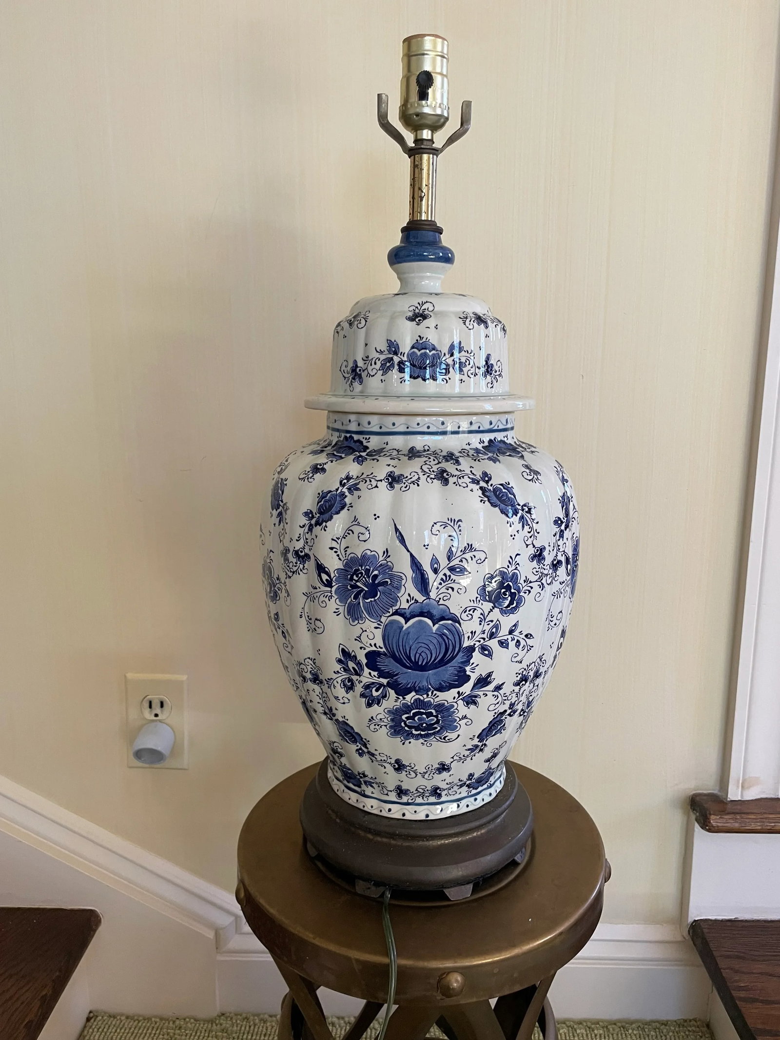 Large Delft Ginger Jar Lamp - 3